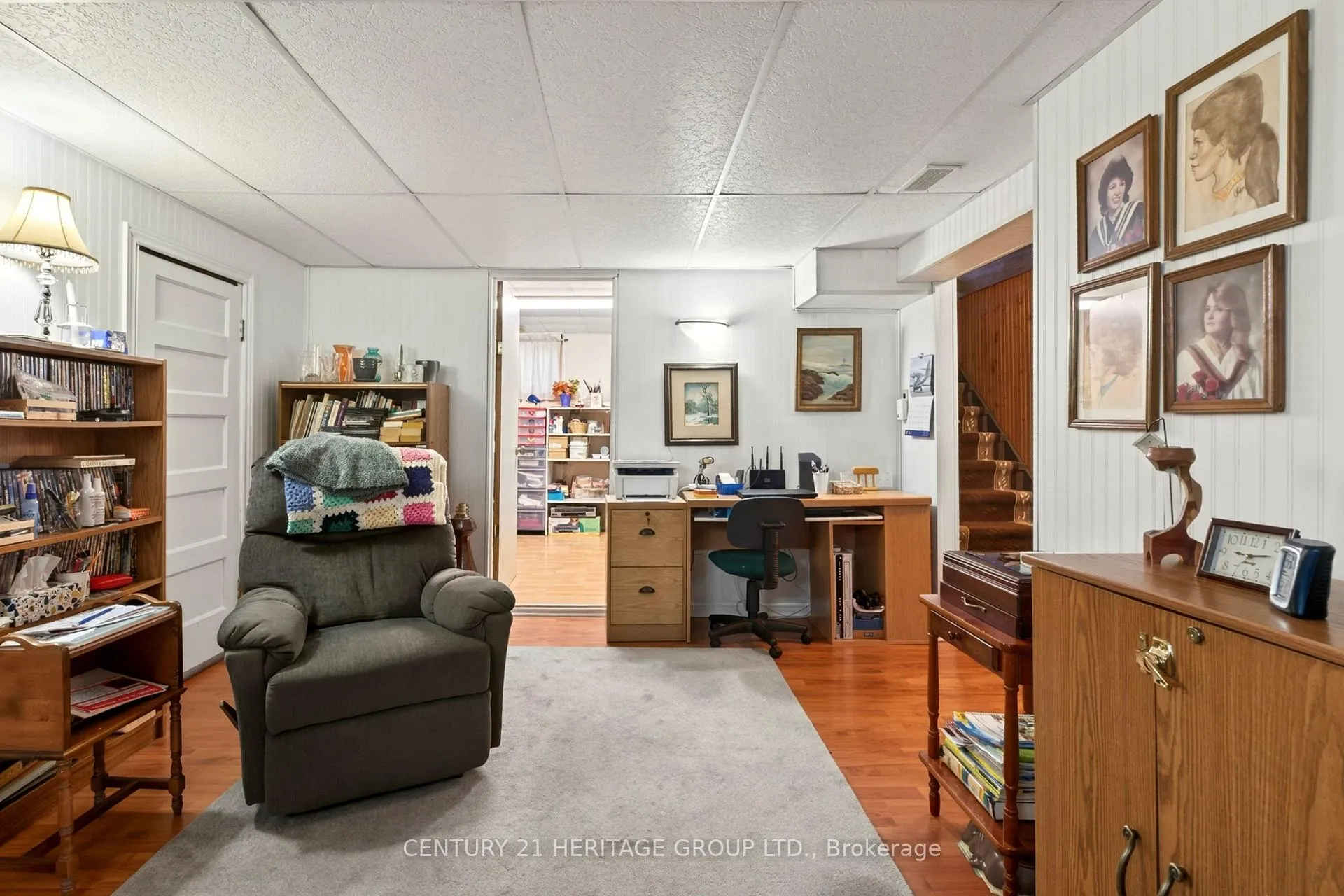 Photo 33 of 944 Garth Street, Hamilton, Gilbert — HOMEH
