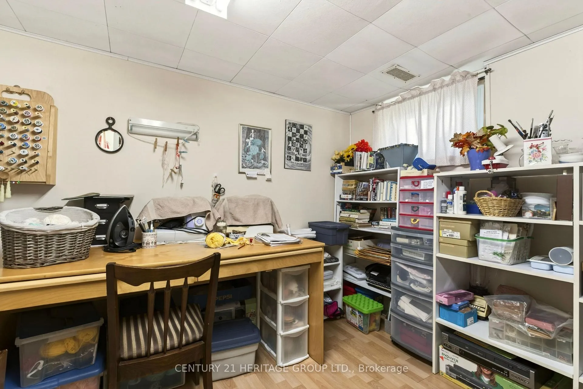 Photo 35 of 944 Garth Street, Hamilton, Gilbert — HOMEH