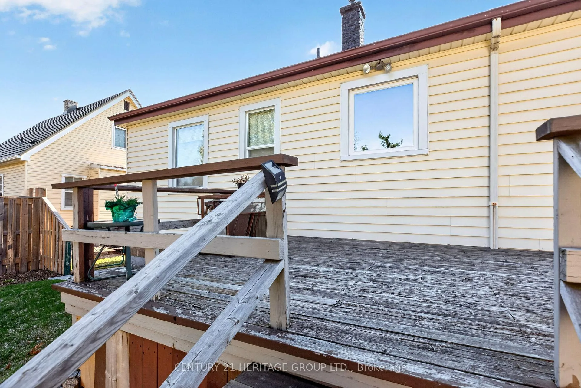 Photo 45 of 944 Garth Street, Hamilton, Gilbert — HOMEH