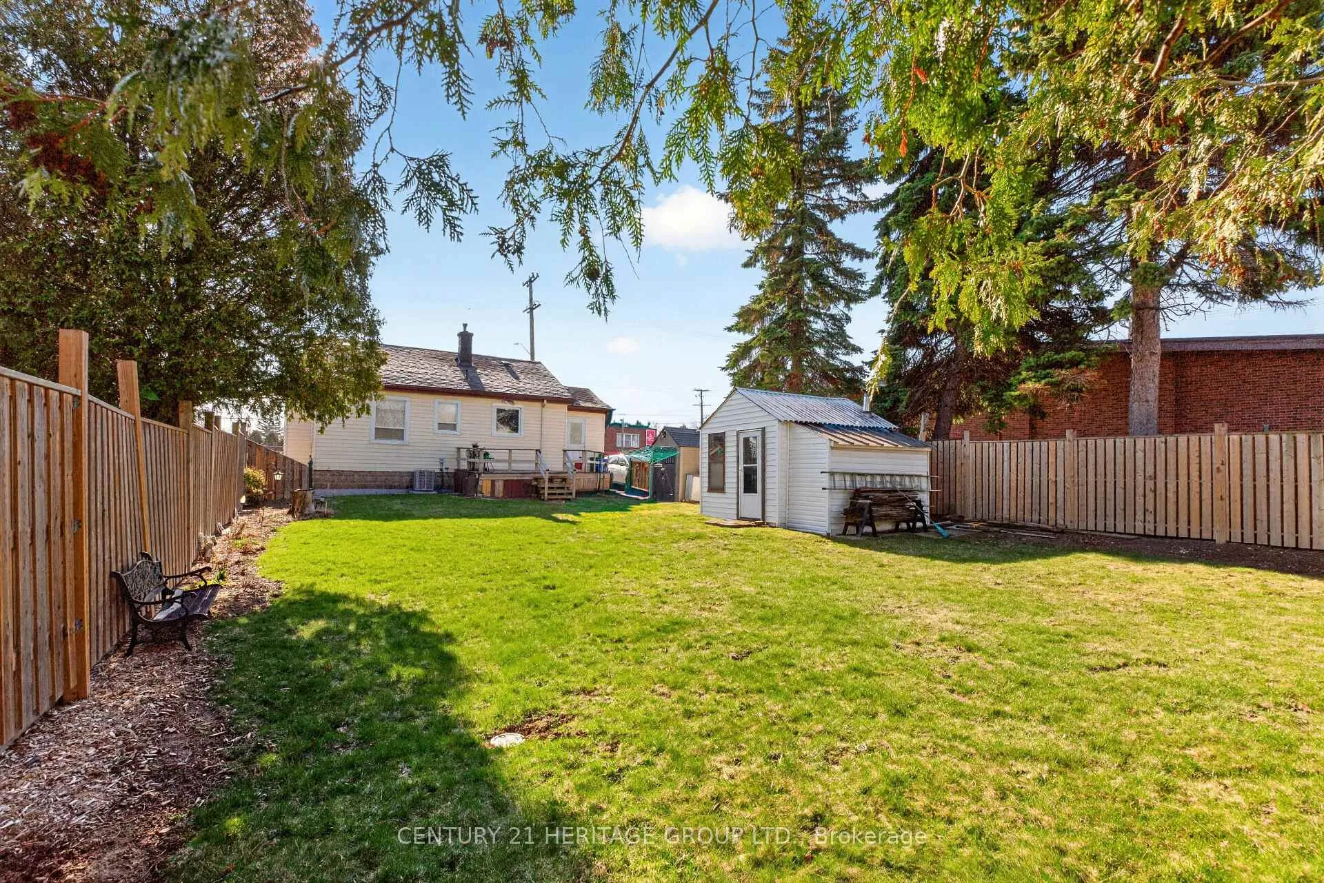 Photo 47 of 944 Garth Street, Hamilton, Gilbert — HOMEH