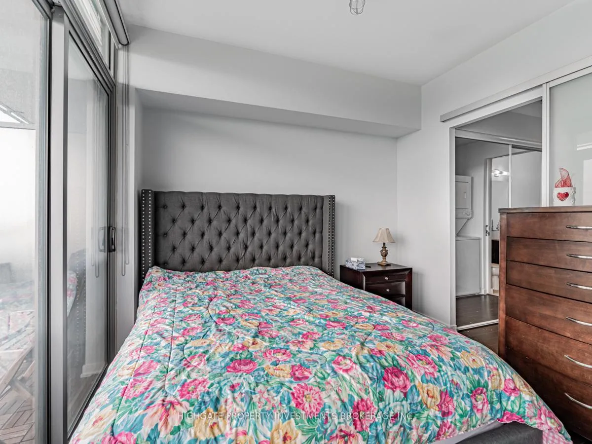 Photo 13 of Unit 2602, 103 The Queensway, Toronto, High Park-Swansea — HOMEH