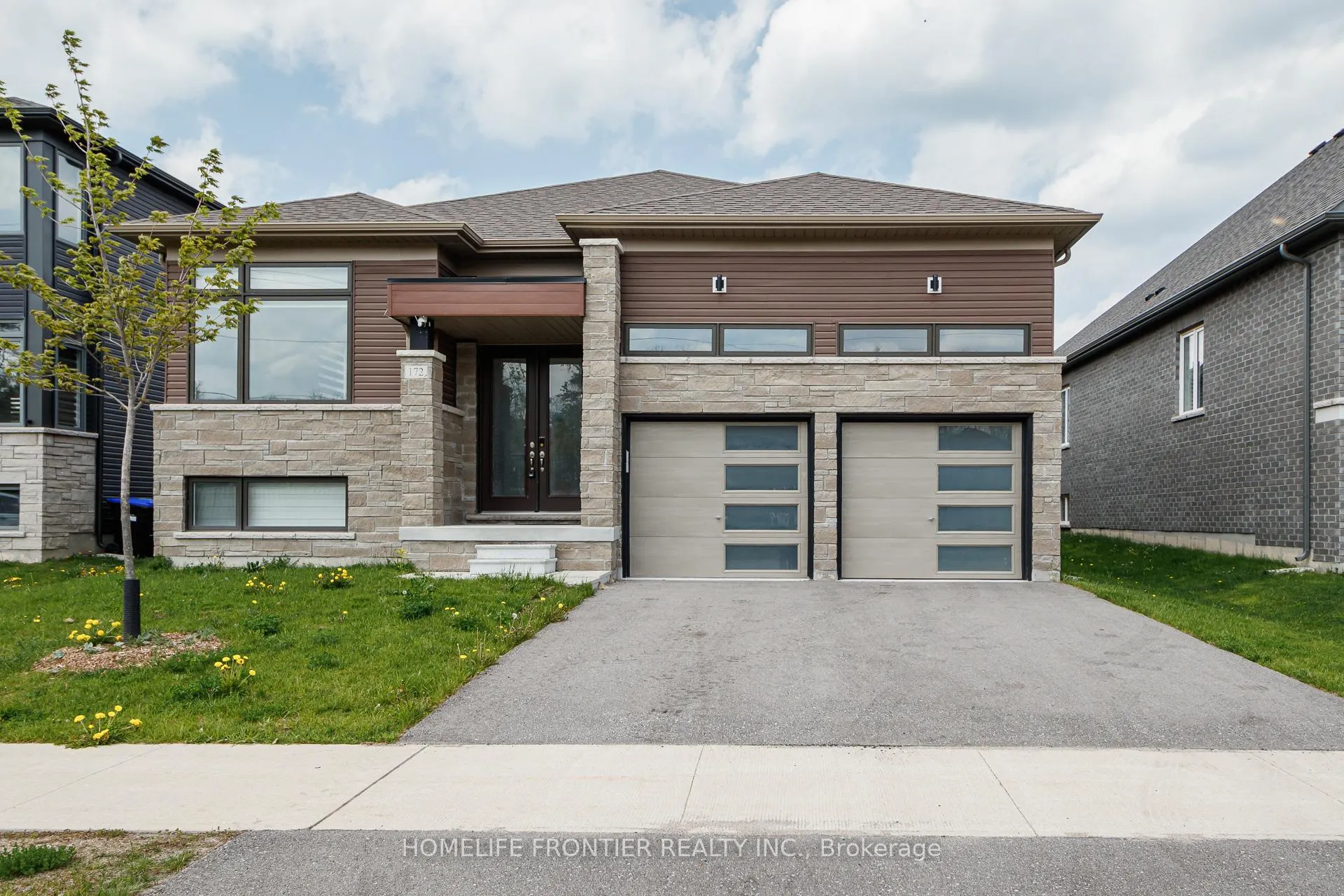 Front of 172 Ramblewood Drive S