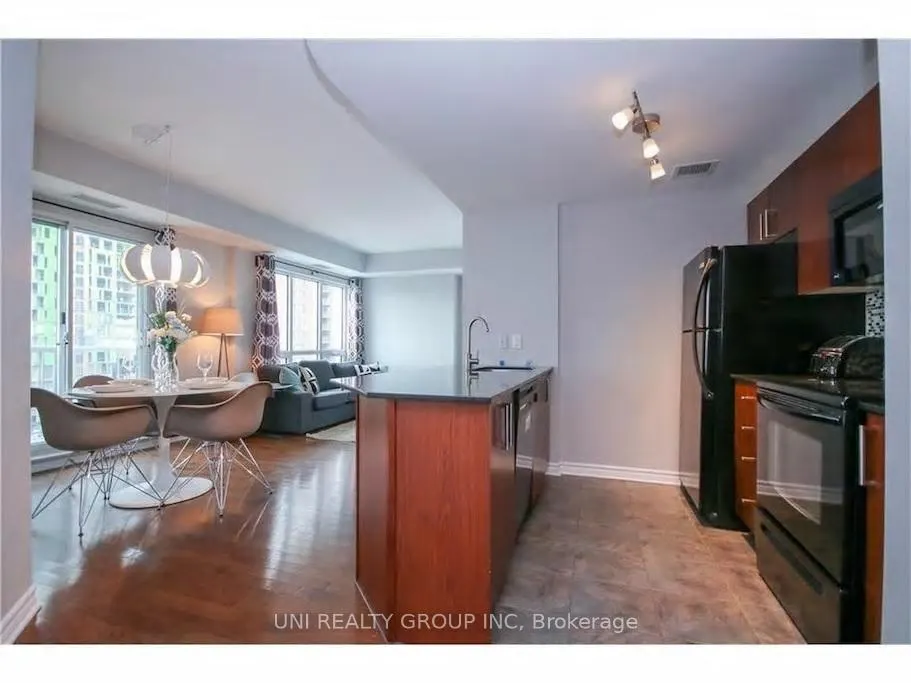 Photo 12 of Unit 908, 200 Rideau Street, Ottawa, Sandy Hill — HOMEH
