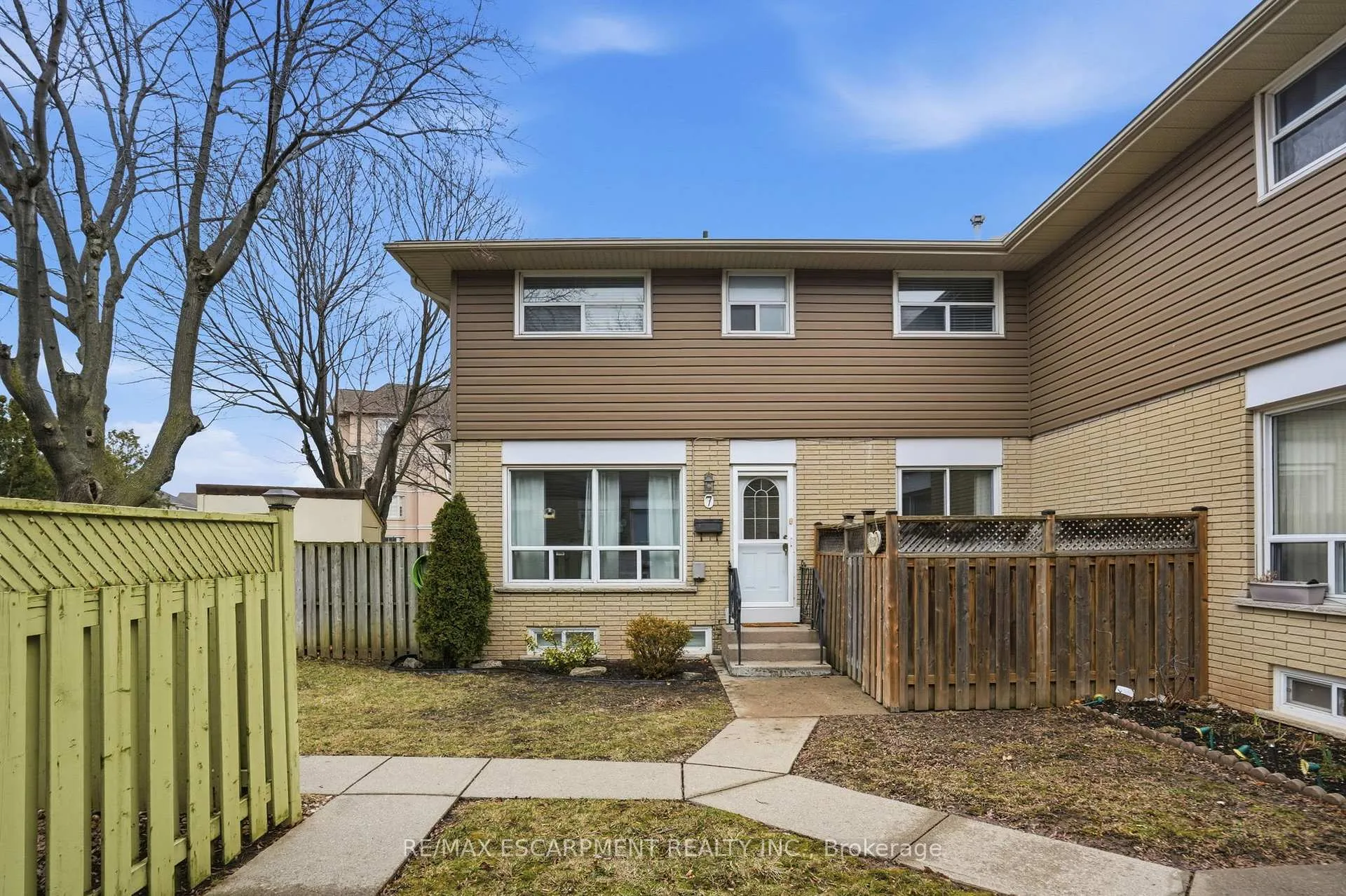 Photo 1 of Unit 7, 914 Mohawk Road, Hamilton, Lisgar — HOMEH
