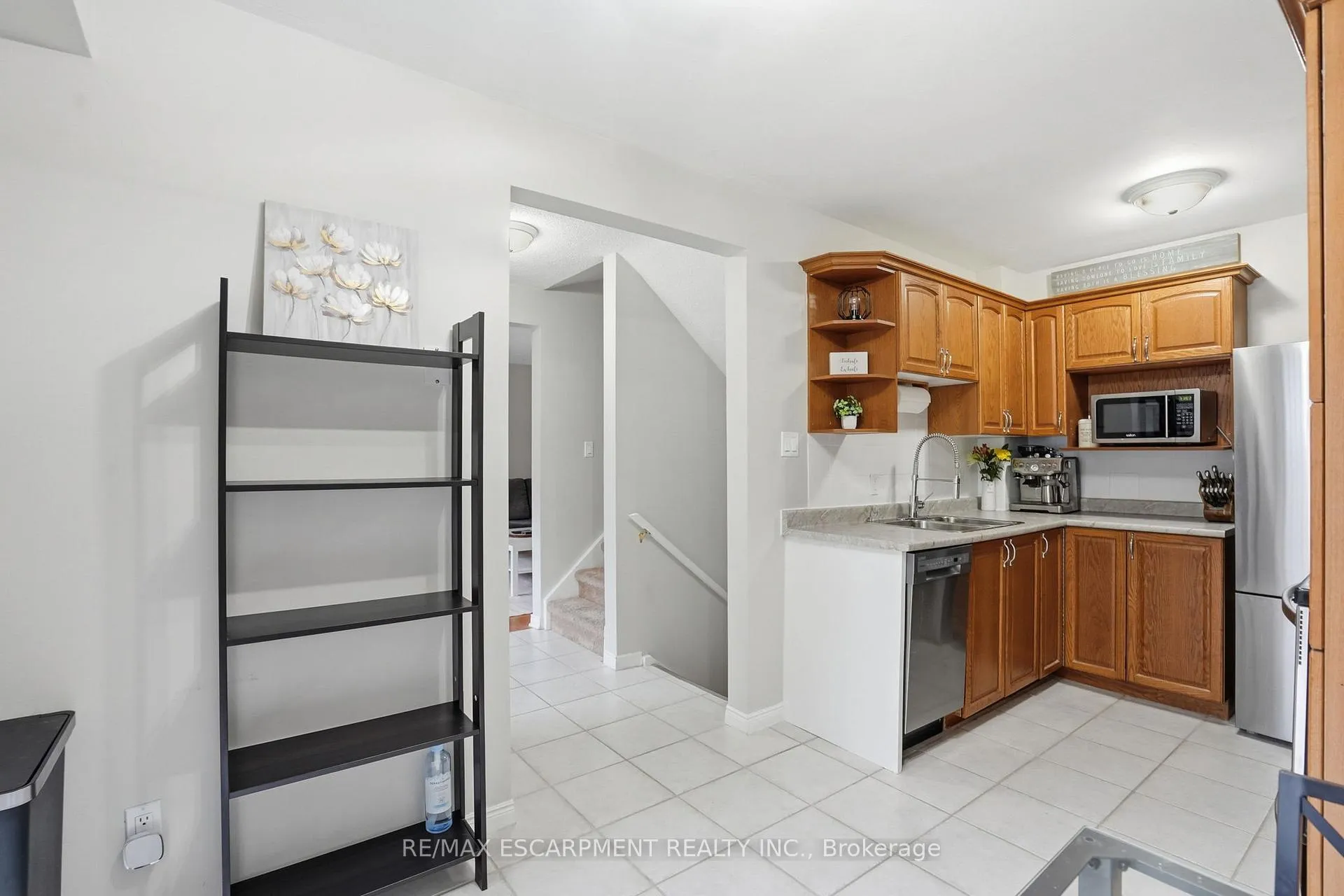 Photo 10 of Unit 7, 914 Mohawk Road, Hamilton, Lisgar — HOMEH