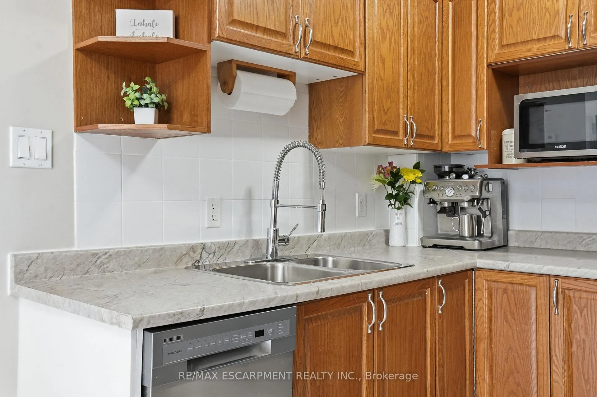 Photo 12 of Unit 7, 914 Mohawk Road, Hamilton, Lisgar — HOMEH