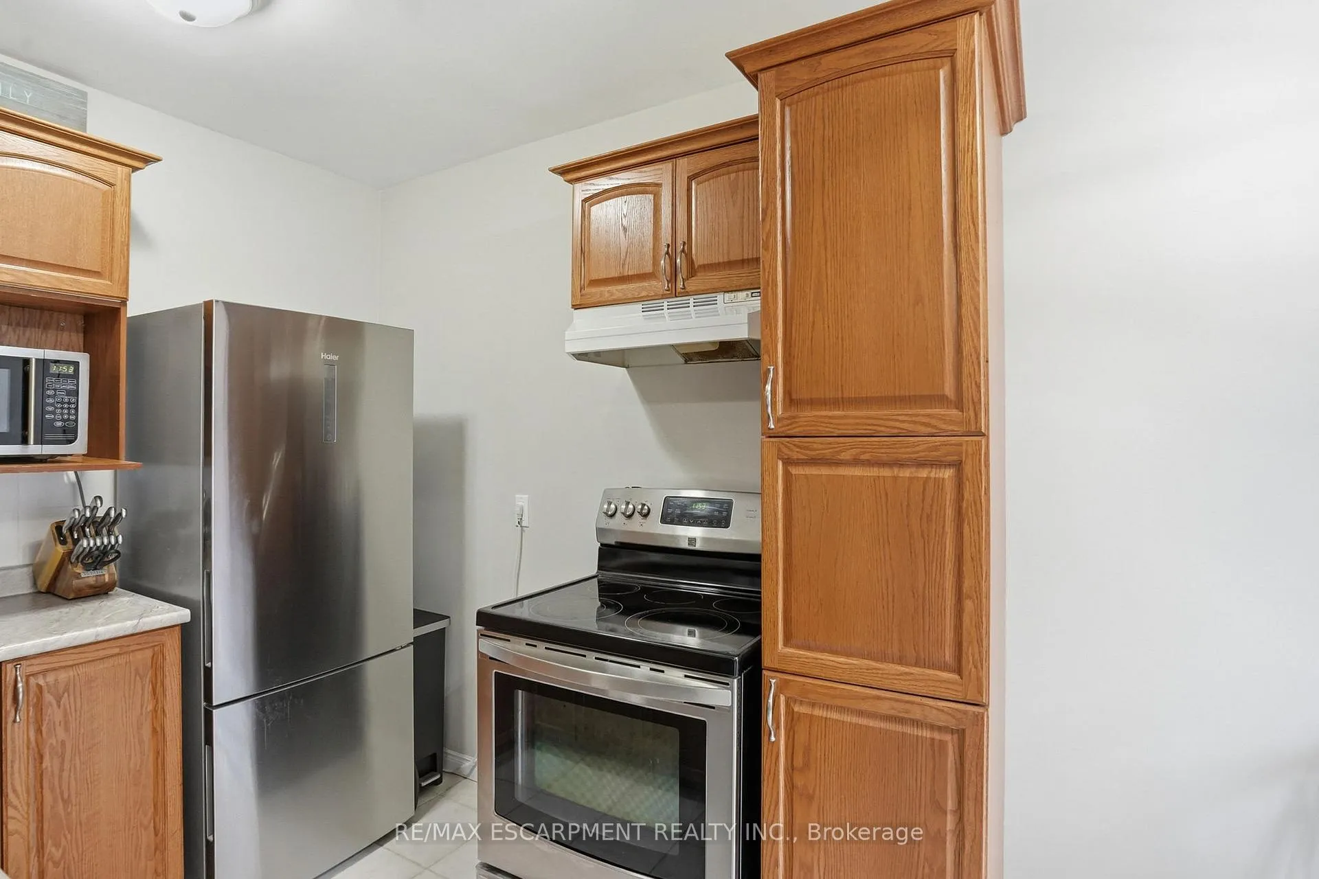 Photo 13 of Unit 7, 914 Mohawk Road, Hamilton, Lisgar — HOMEH