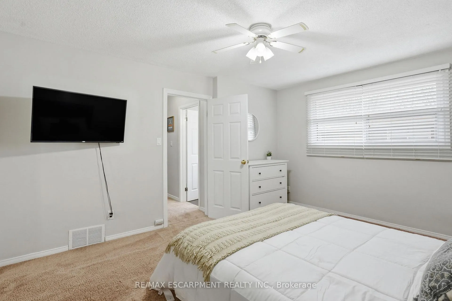 Photo 19 of Unit 7, 914 Mohawk Road, Hamilton, Lisgar — HOMEH