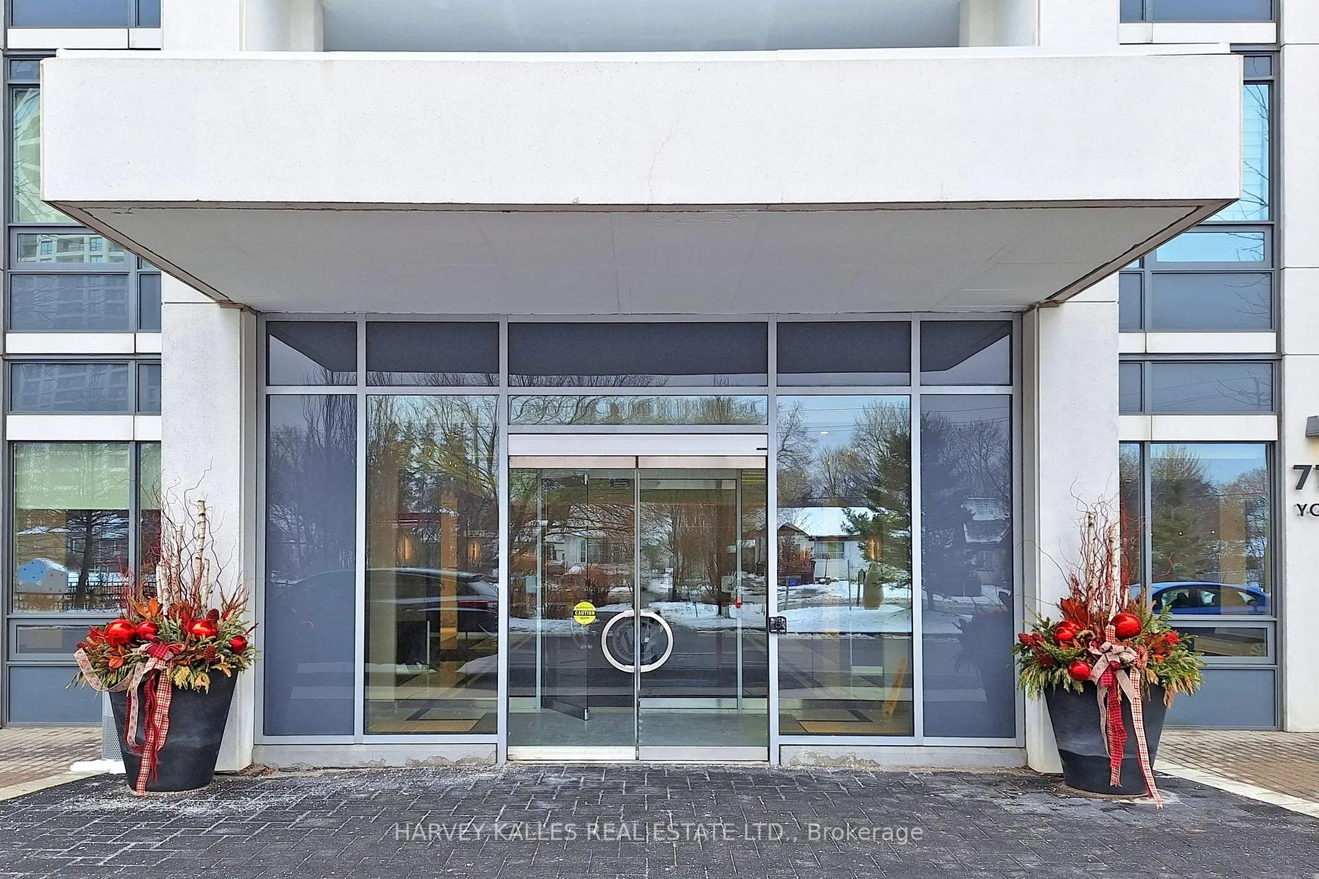 Photo 3 of Unit 1511, 7167 Yonge Street, Markham, Thornhill — HOMEH