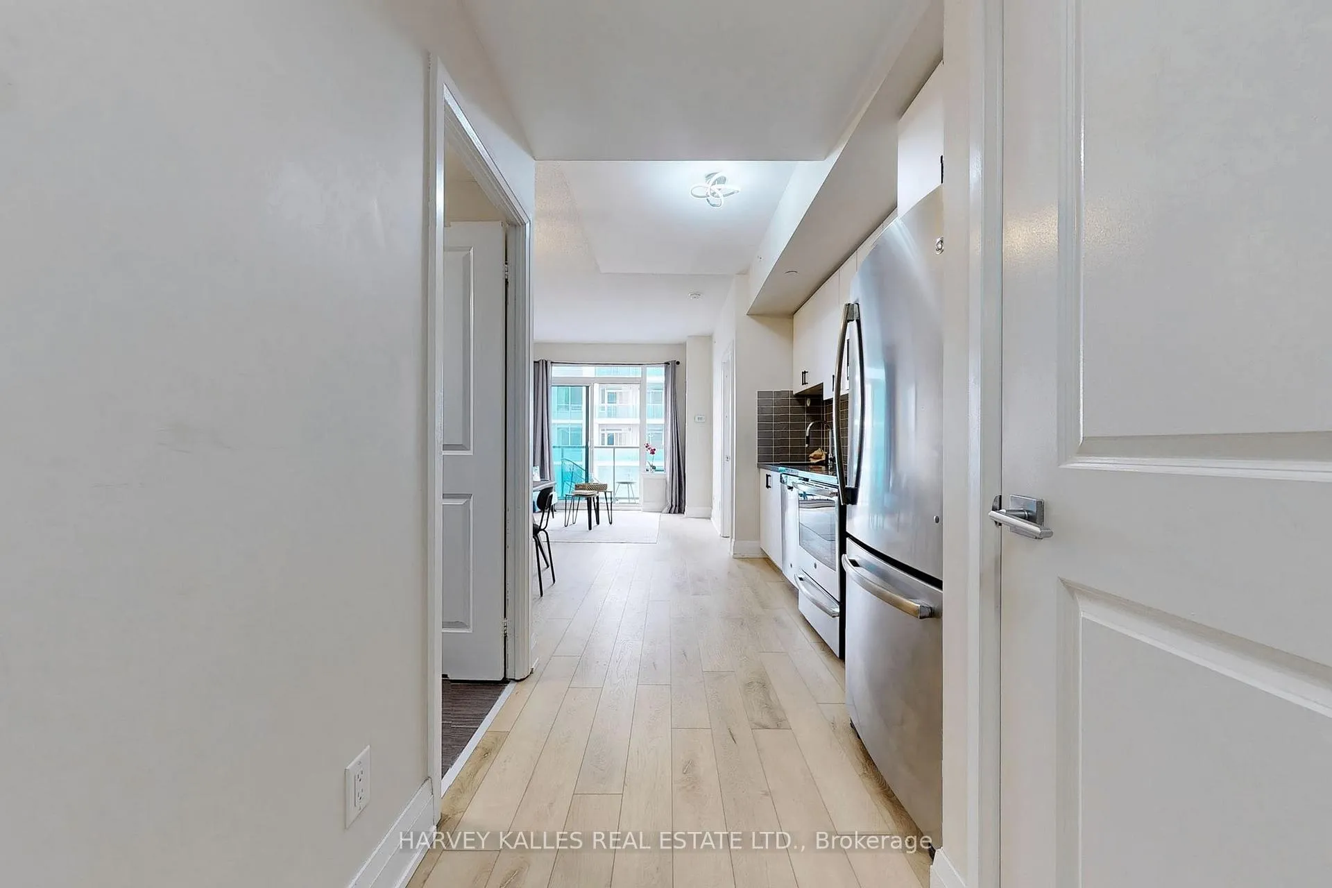 Photo 9 of Unit 1511, 7167 Yonge Street, Markham, Thornhill — HOMEH