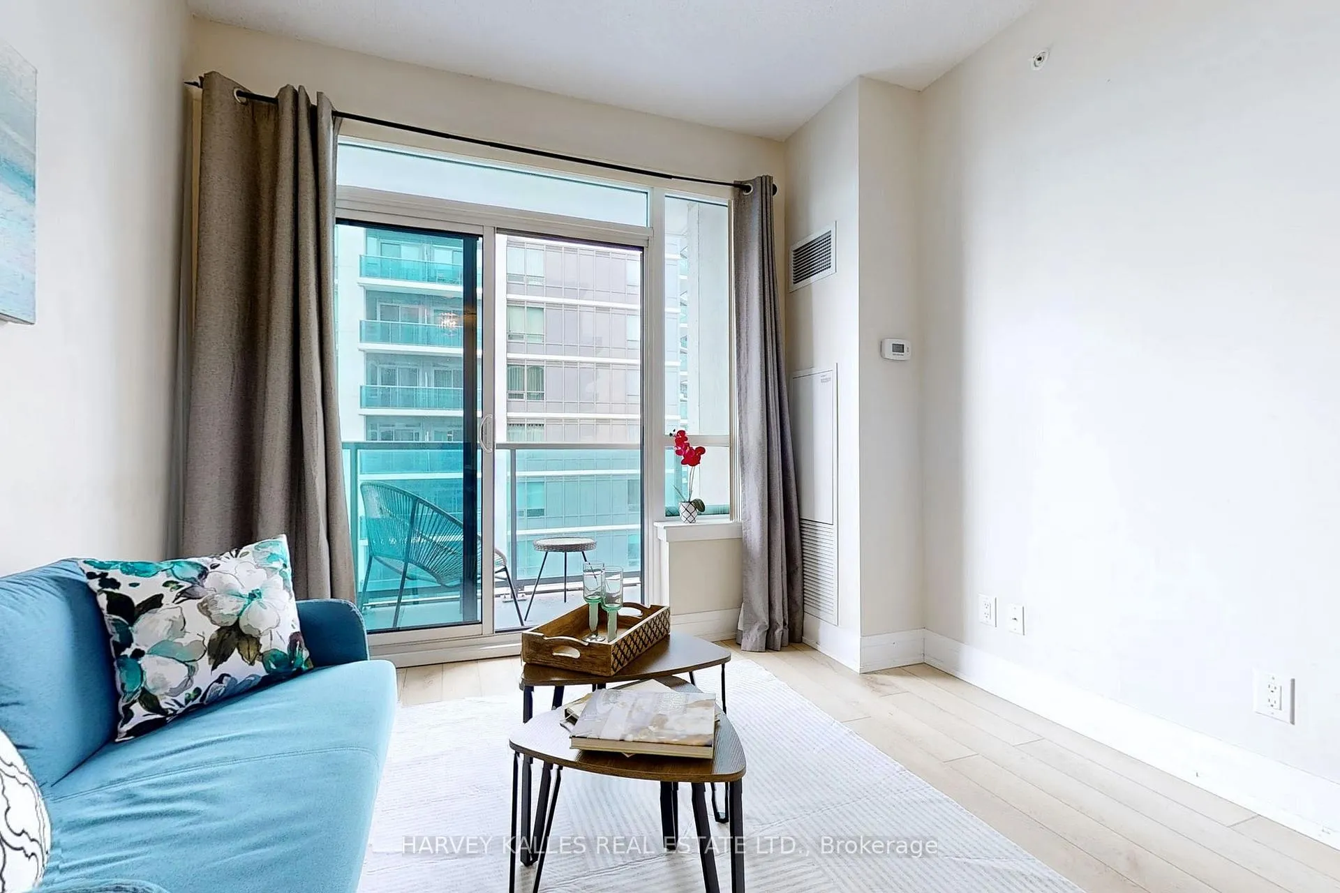 Photo 13 of Unit 1511, 7167 Yonge Street, Markham, Thornhill — HOMEH