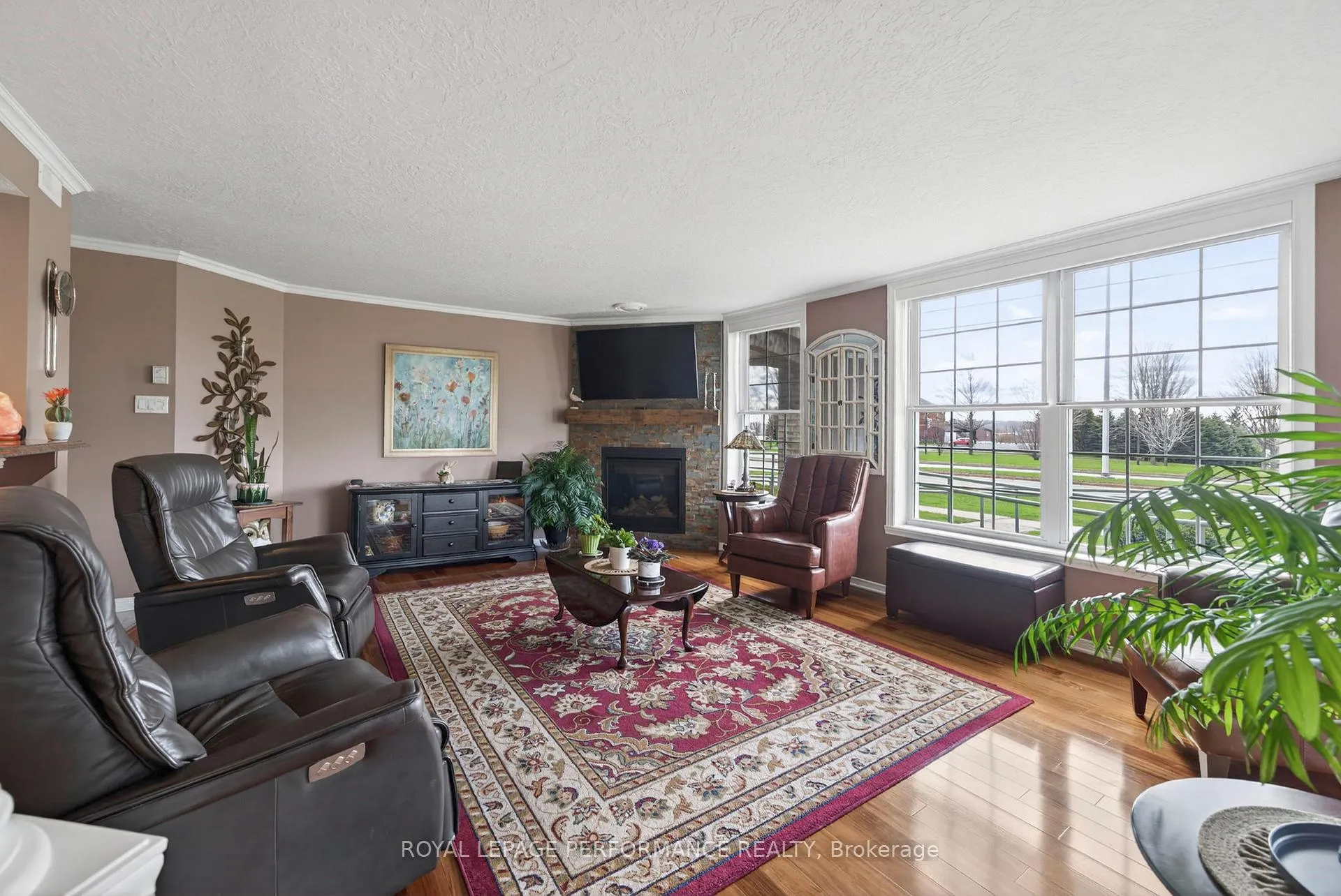 Photo 9 of Unit 102, 311 Water Street W, Cornwall — HOMEH