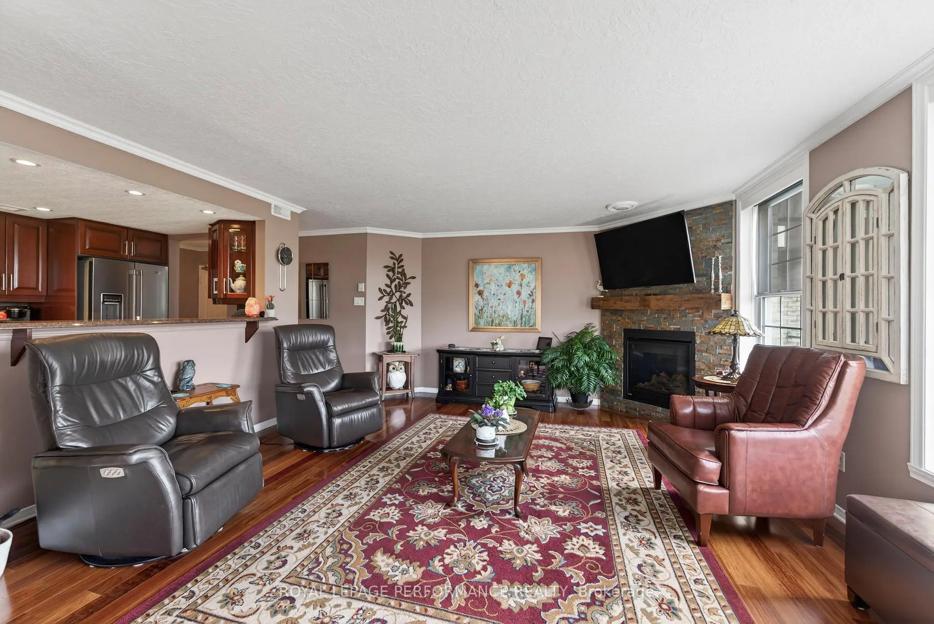 Photo 10 of Unit 102, 311 Water Street W, Cornwall — HOMEH