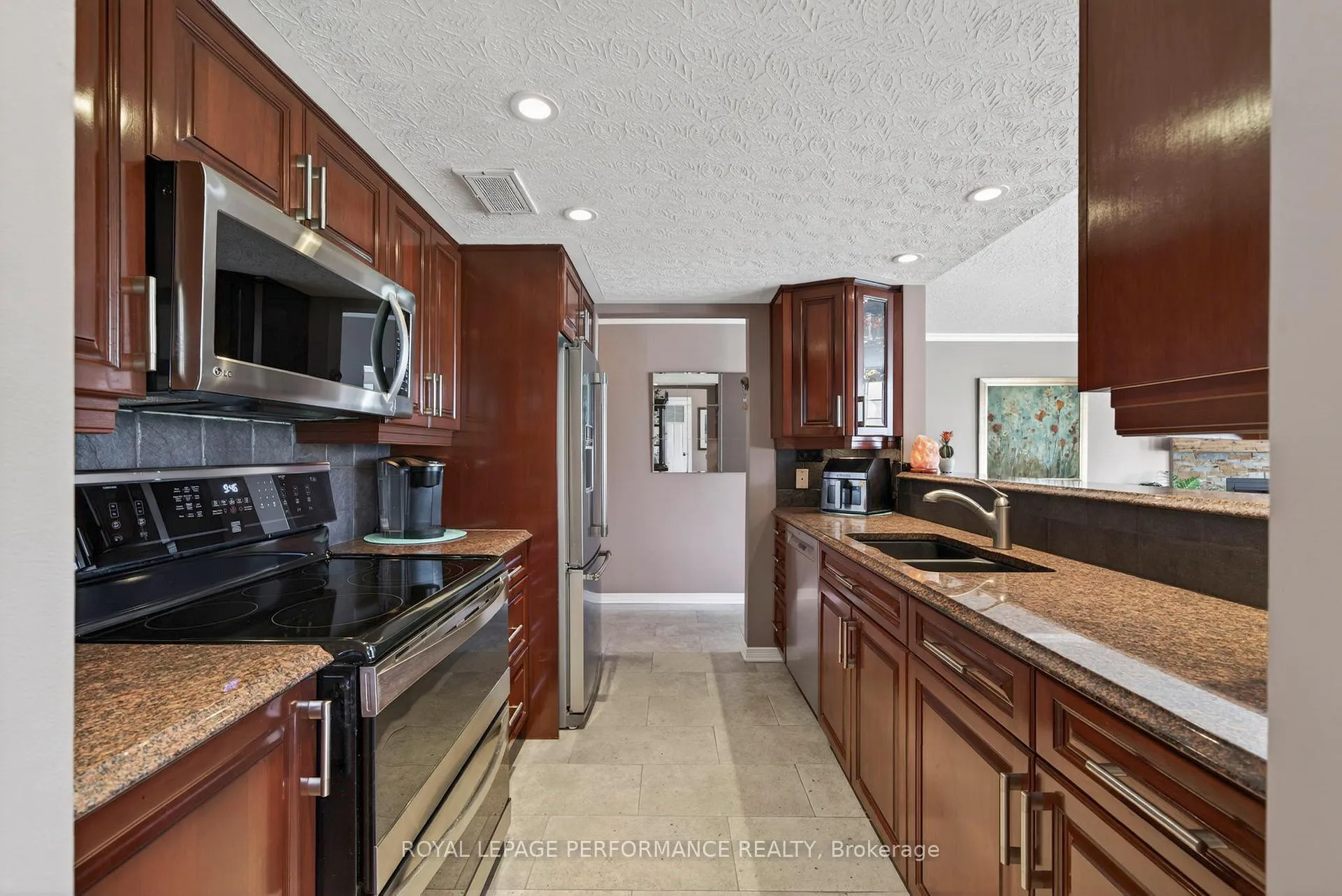 Photo 17 of Unit 102, 311 Water Street W, Cornwall — HOMEH