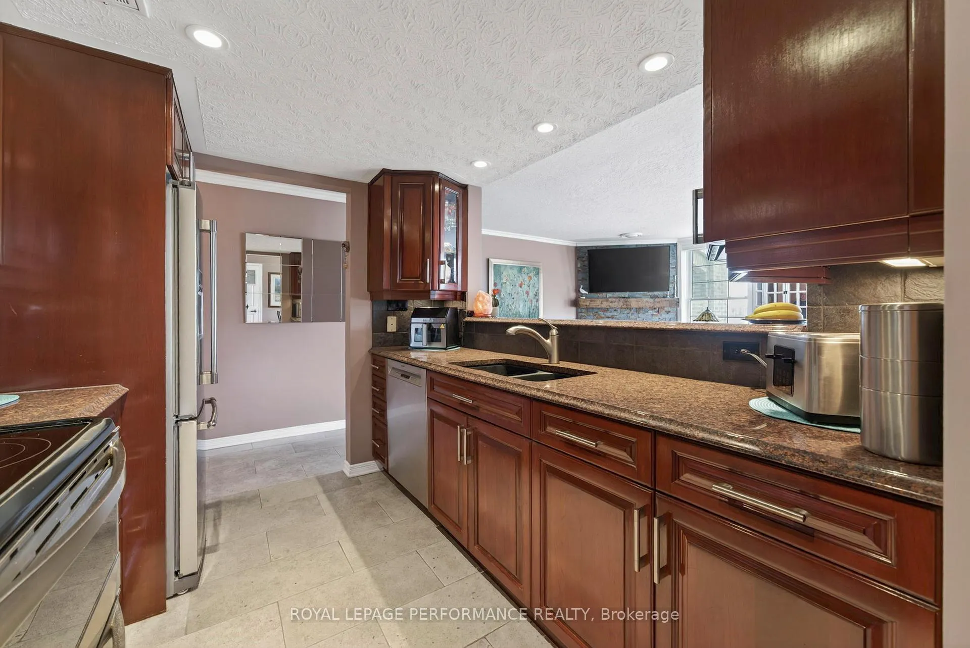Photo 18 of Unit 102, 311 Water Street W, Cornwall — HOMEH