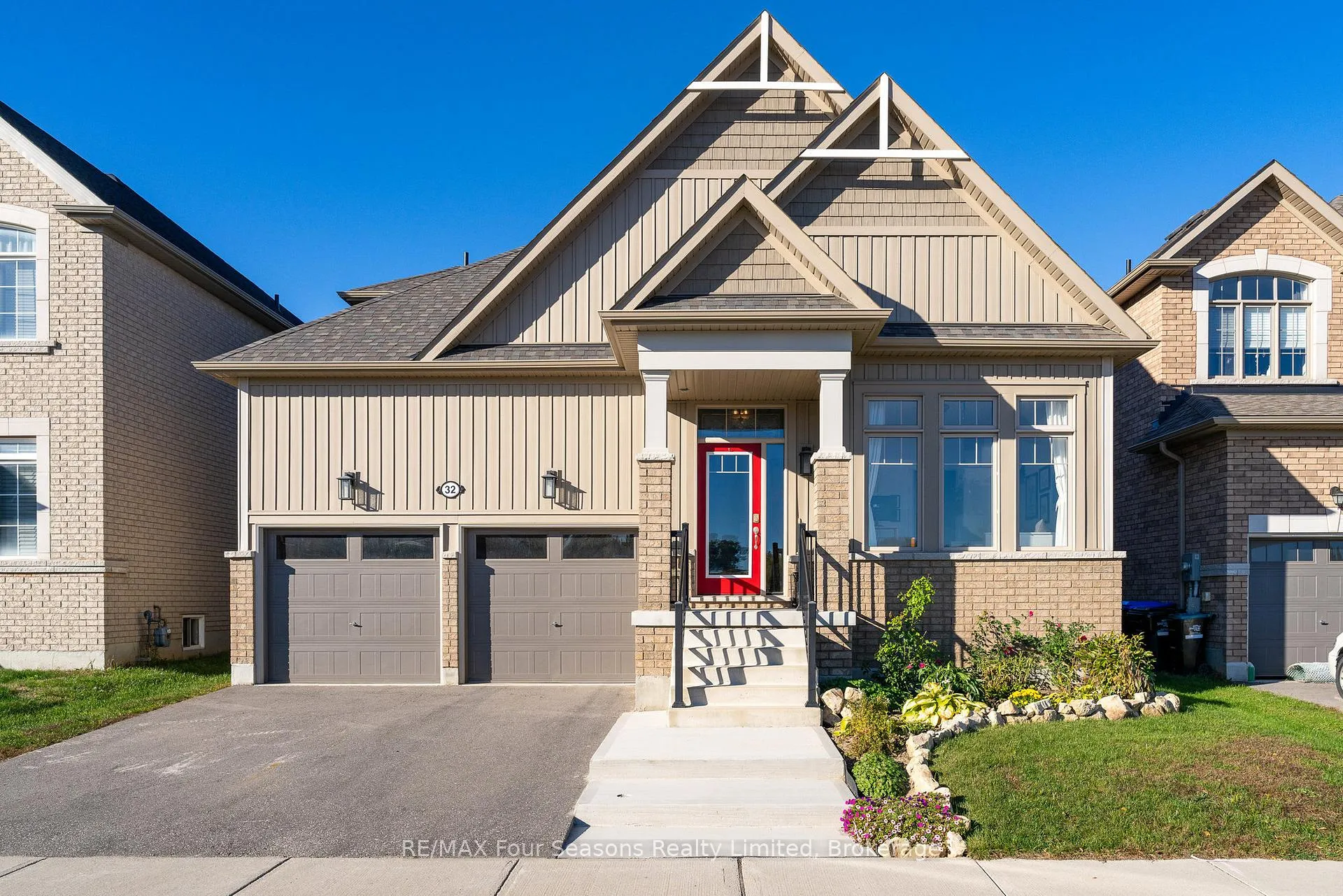 Photo 1 of 32 Dey Drive, Collingwood — HOMEH