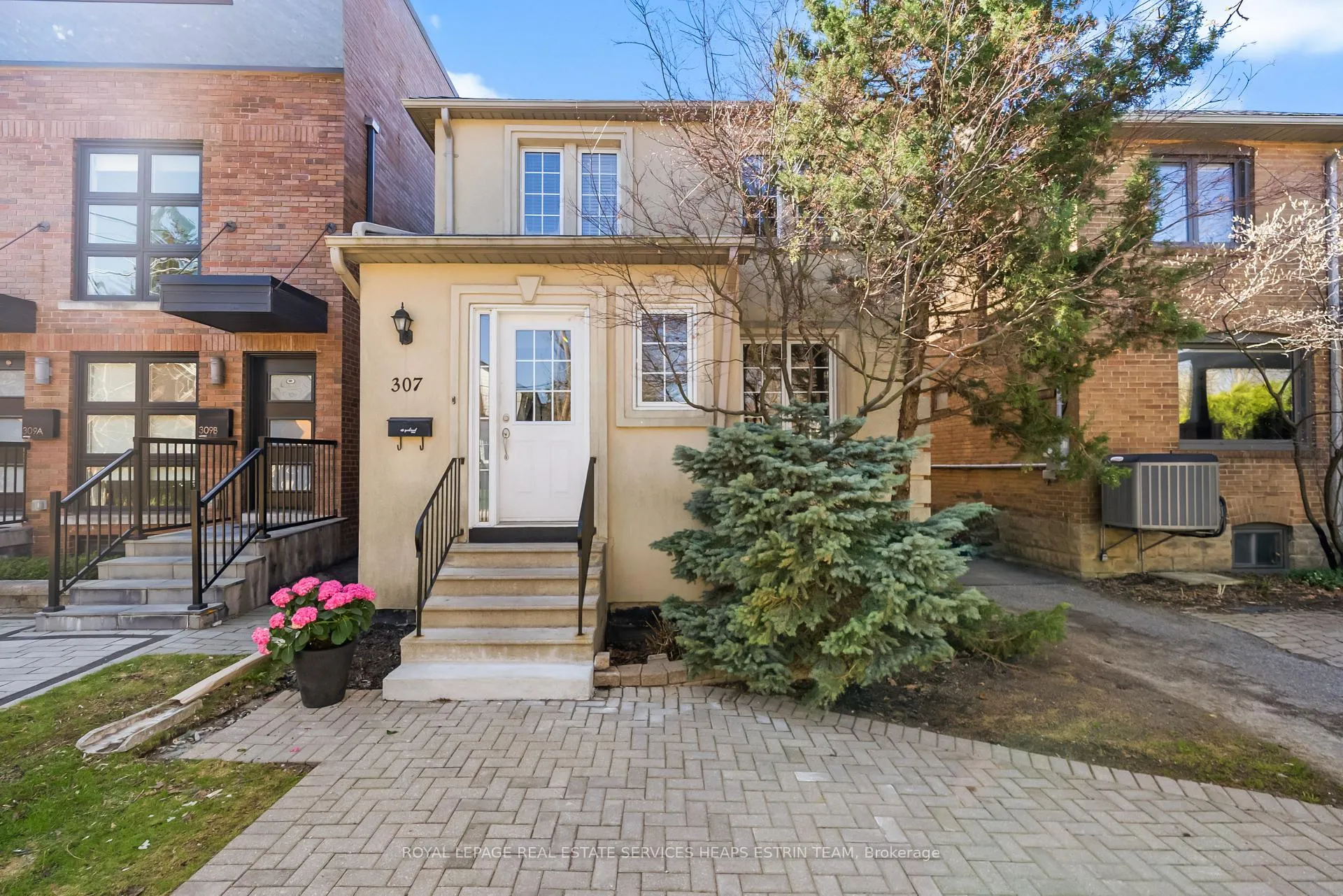Photo 3 of 307 Belsize Drive, Toronto, Mount Pleasant East — HOMEH