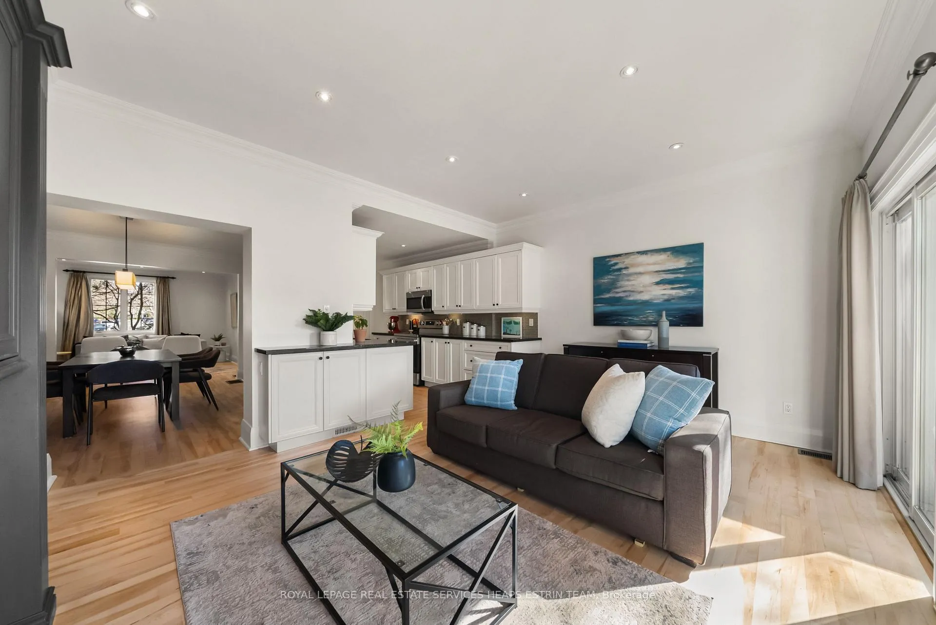 Photo 18 of 307 Belsize Drive, Toronto, Mount Pleasant East — HOMEH