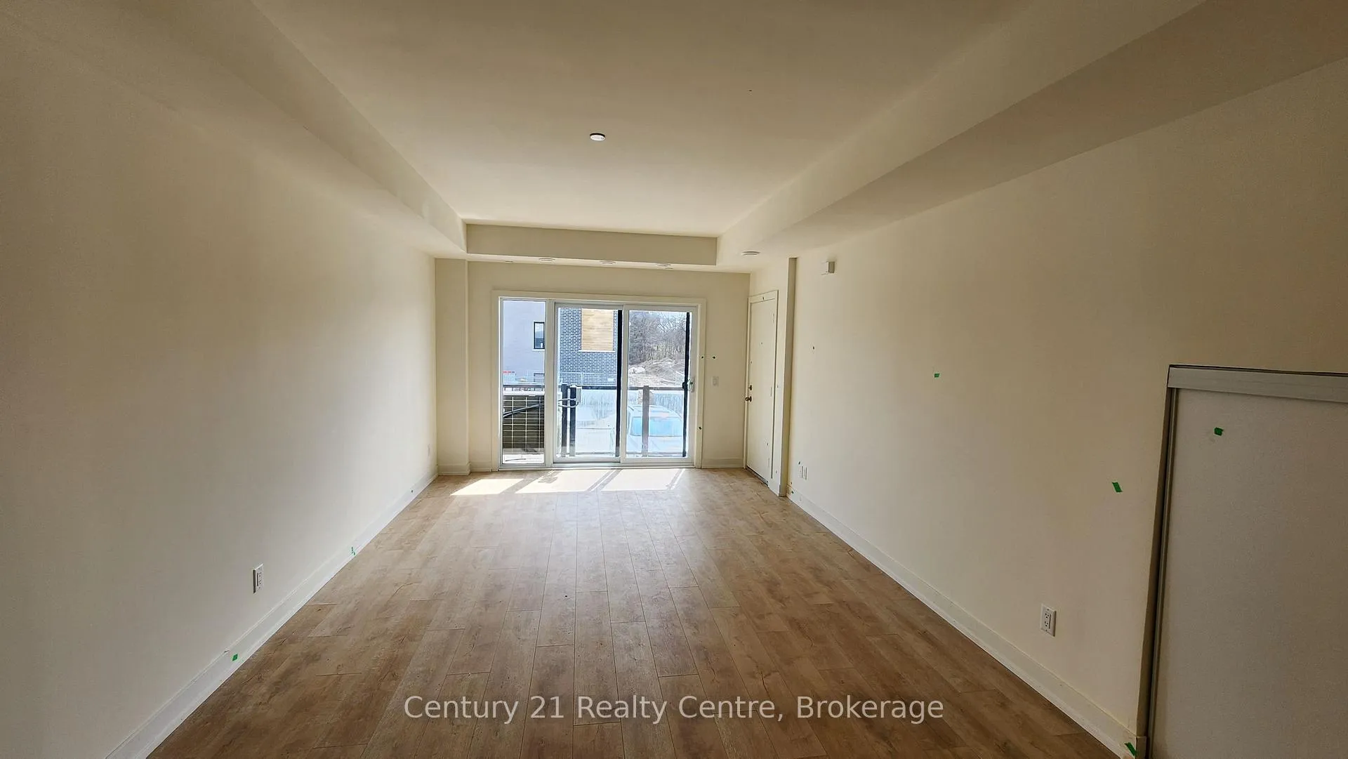 Photo 8 of Unit 208B, 16 Melbourne Avenue, St. Catharines, E. Chester — HOMEH