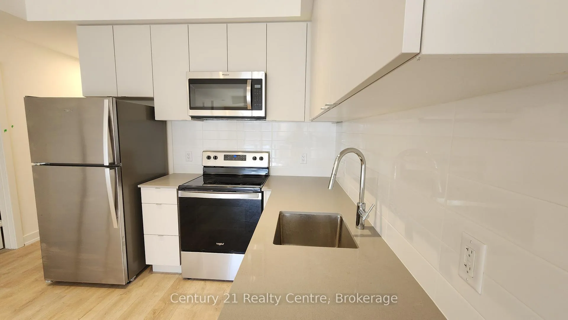 Photo 10 of Unit 208B, 16 Melbourne Avenue, St. Catharines, E. Chester — HOMEH