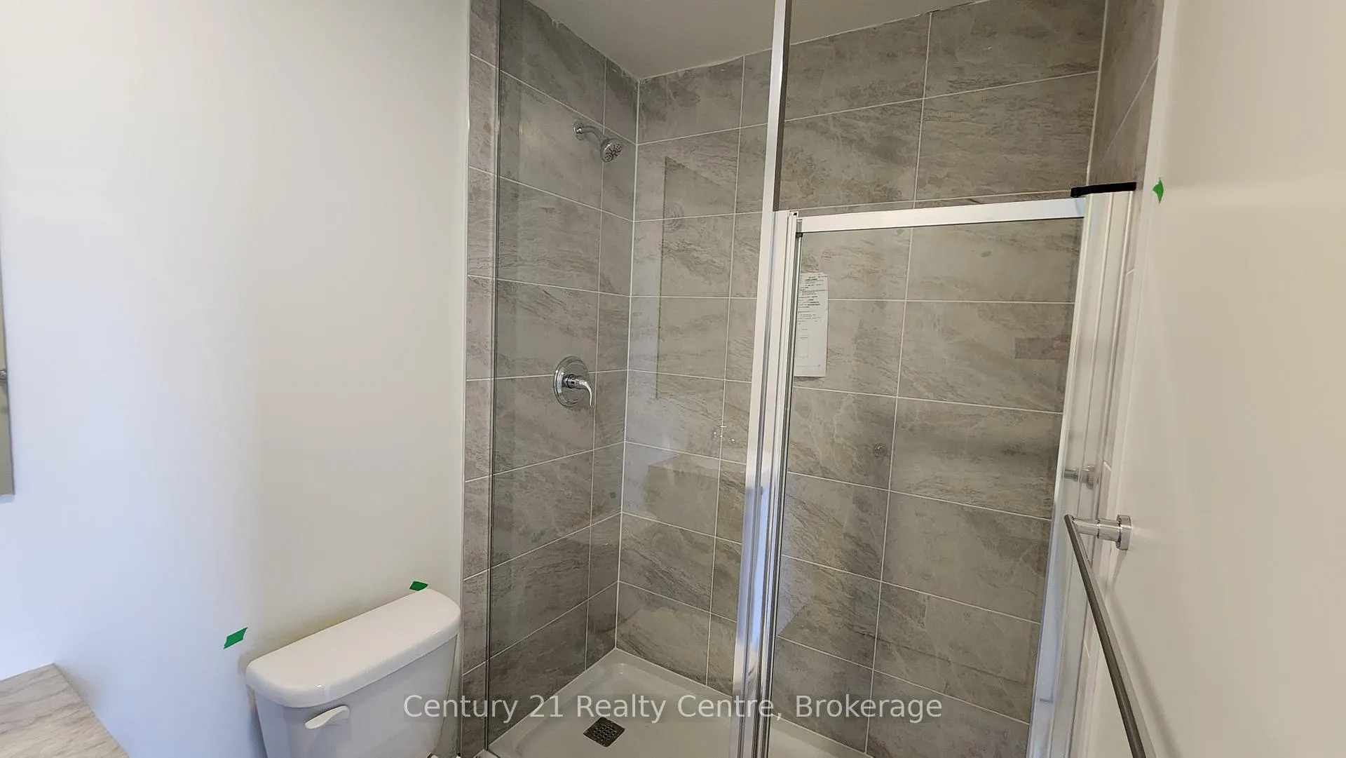 Photo 13 of Unit 208B, 16 Melbourne Avenue, St. Catharines, E. Chester — HOMEH