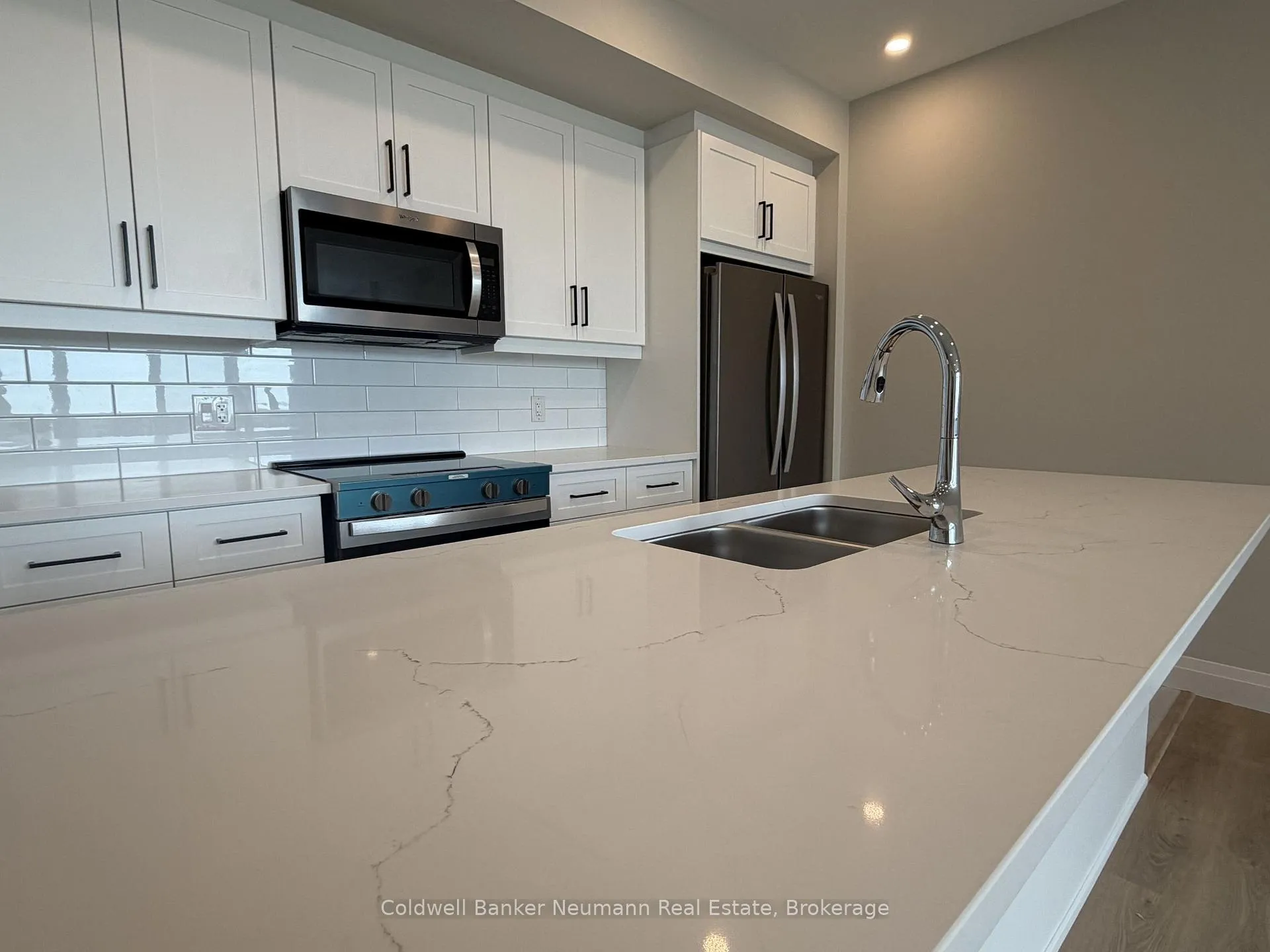 Photo 6 of Unit 403, 1882 Gordon Street, Guelph, Pineridge/Westminster Woods — HOMEH