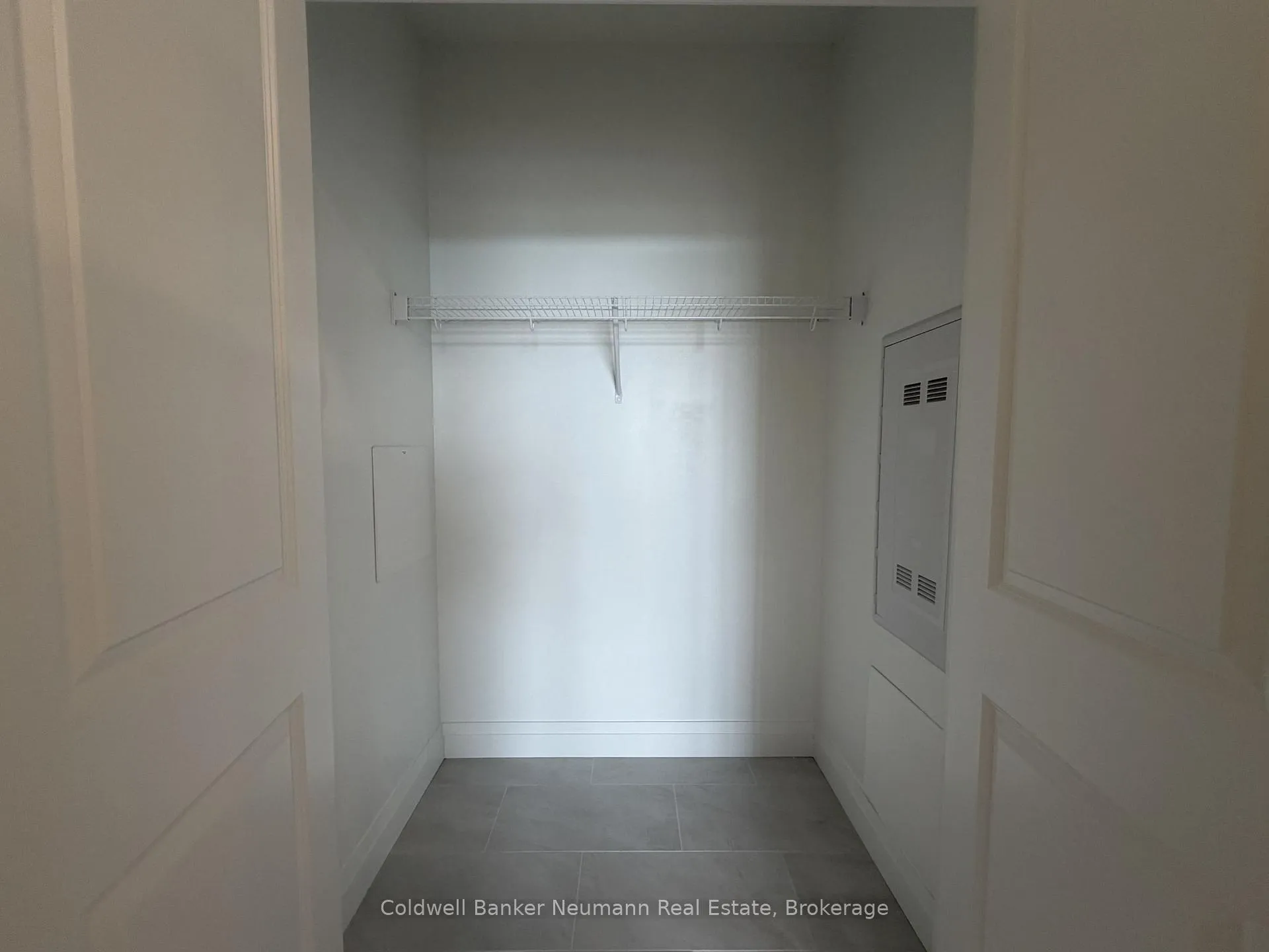 Photo 11 of Unit 403, 1882 Gordon Street, Guelph, Pineridge/Westminster Woods — HOMEH