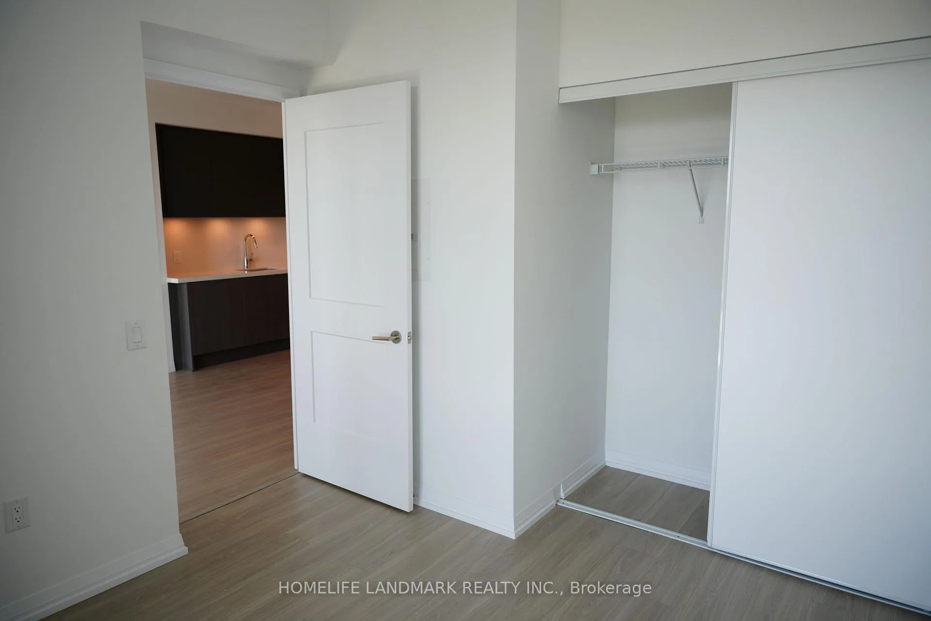 Photo 9 of Unit 1908, 25 Holly Street, Toronto, Mount Pleasant West — HOMEH