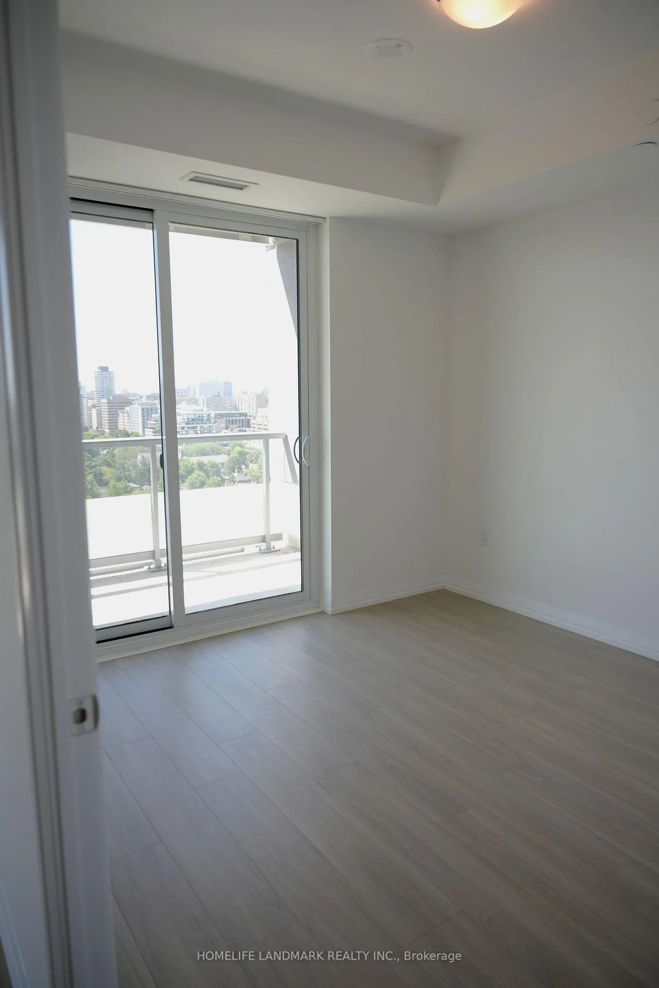 Photo 10 of Unit 1908, 25 Holly Street, Toronto, Mount Pleasant West — HOMEH
