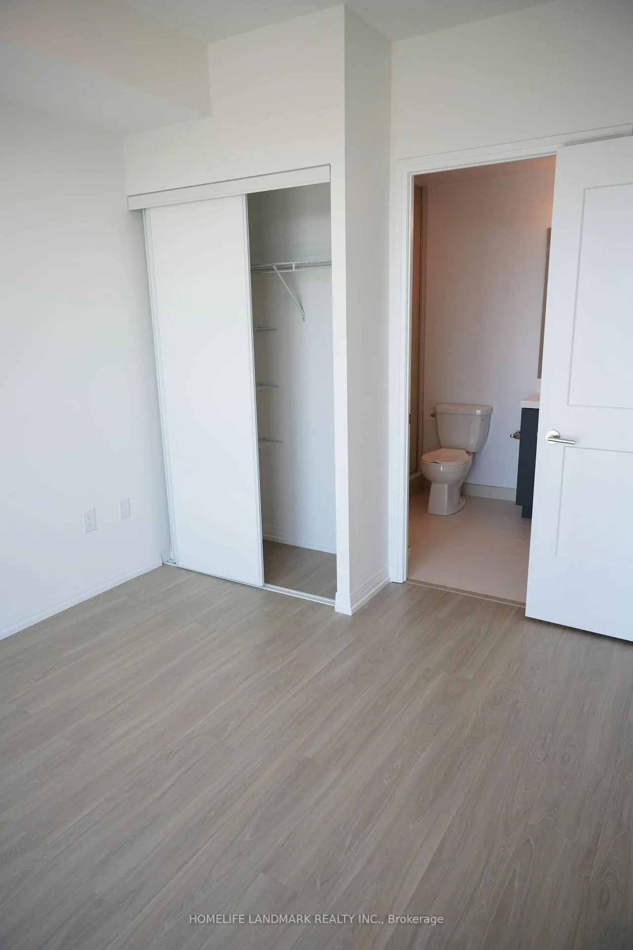 Photo 11 of Unit 1908, 25 Holly Street, Toronto, Mount Pleasant West — HOMEH
