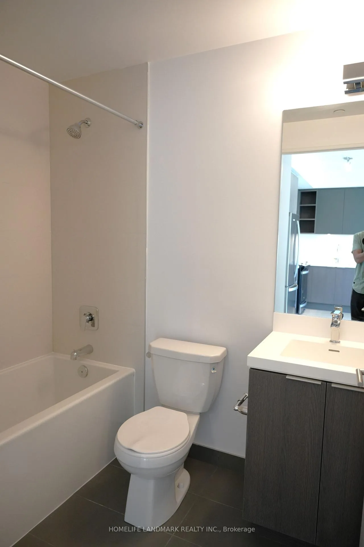 Photo 14 of Unit 1908, 25 Holly Street, Toronto, Mount Pleasant West — HOMEH