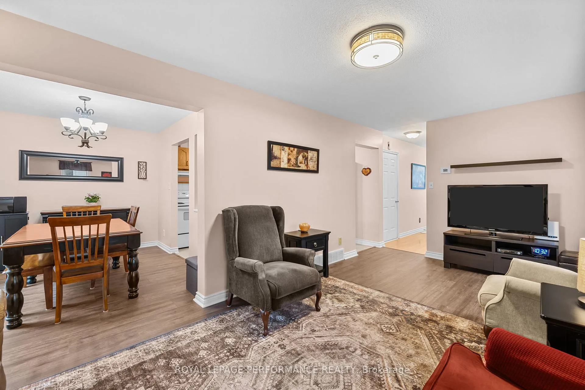 Photo 12 of 1782 Radway Terrace, Ottawa, Chateauneuf — HOMEH