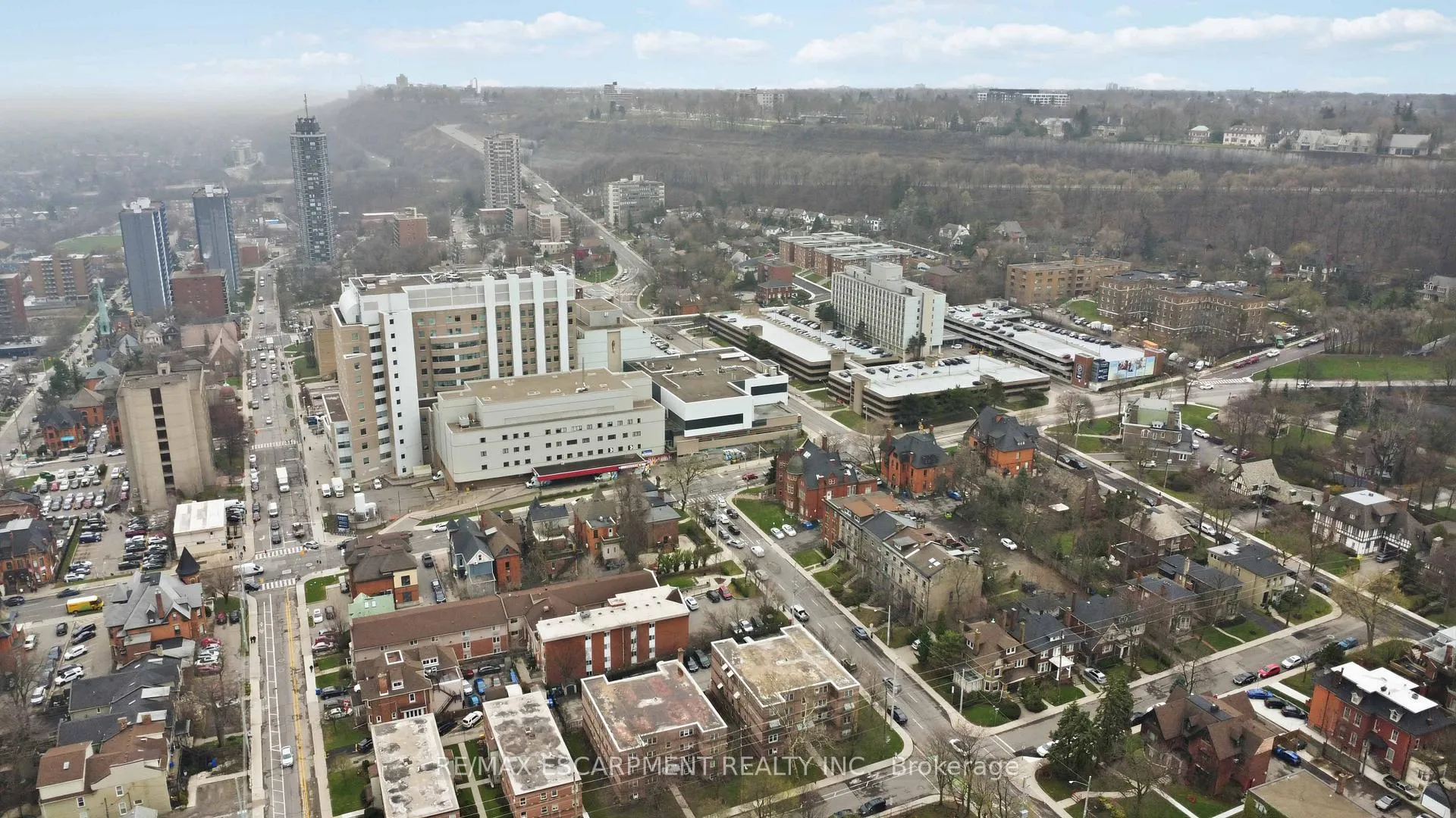 Photo 16 of Unit 23, 231 MacNab Street S, Hamilton, Durand — HOMEH