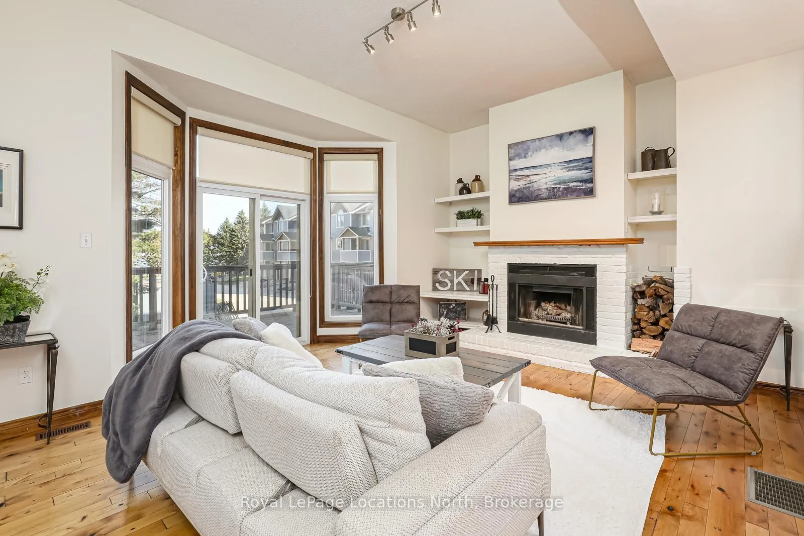Photo 17 of 28 Starboard Road, Collingwood — HOMEH