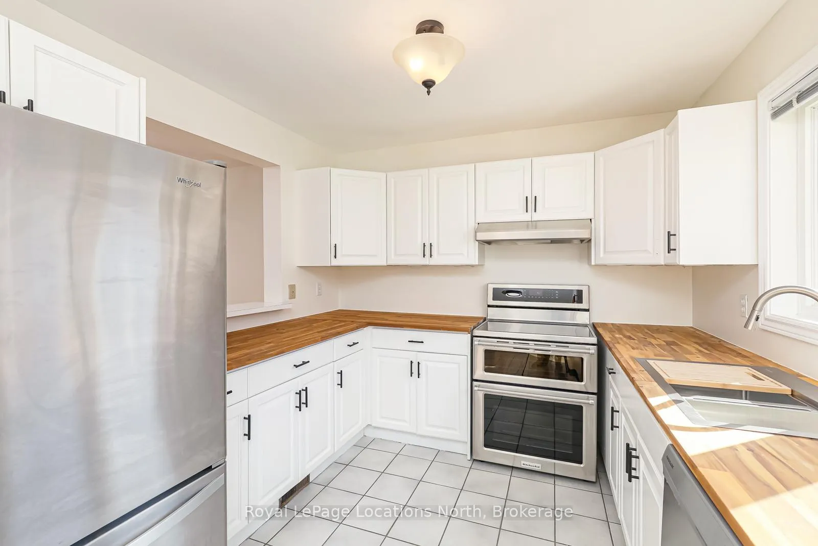 Photo 19 of 28 Starboard Road, Collingwood — HOMEH