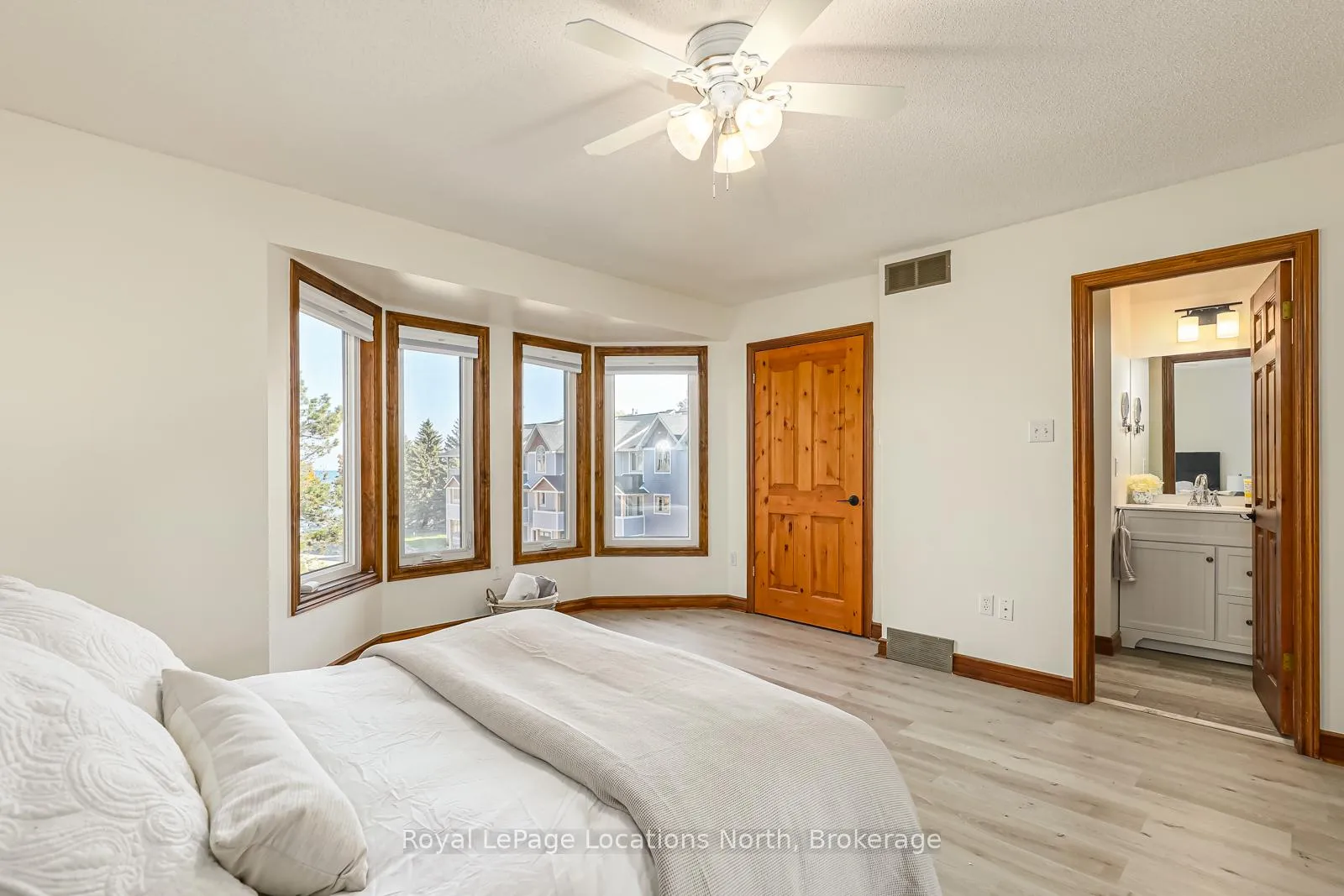 Photo 32 of 28 Starboard Road, Collingwood — HOMEH