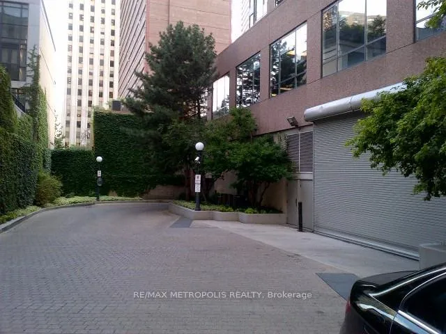 Photo 6 of Unit 816, 7 Carlton Street, Toronto, Church-Yonge Corridor — HOMEH