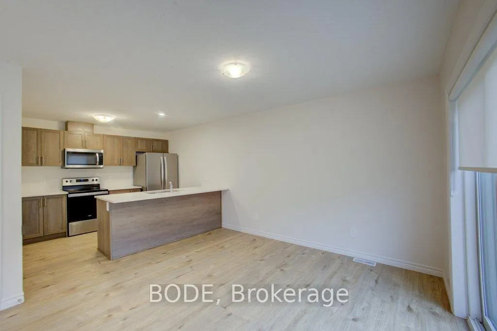Photo 11 of Unit 2, 11 Rockcliffe Drive, Kitchener — HOMEH