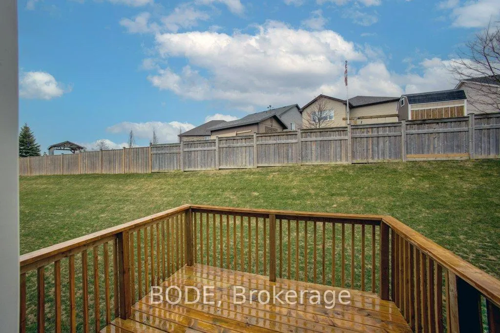 Photo 14 of Unit 2, 11 Rockcliffe Drive, Kitchener — HOMEH