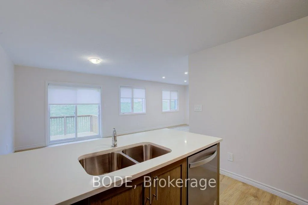 Photo 18 of Unit 2, 11 Rockcliffe Drive, Kitchener — HOMEH