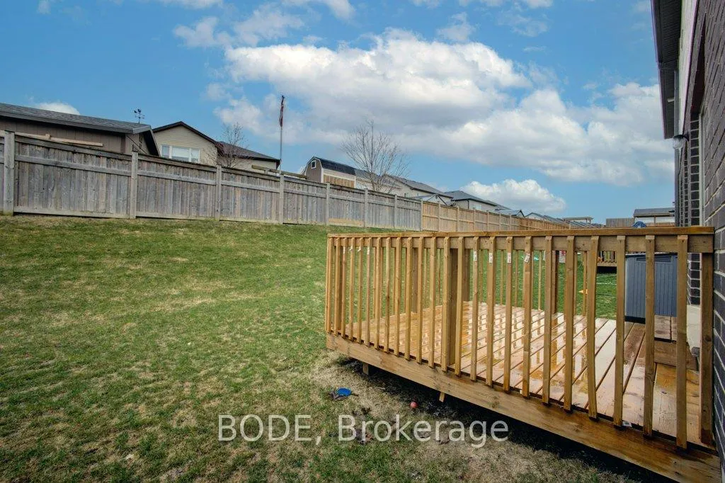 Photo 24 of Unit 2, 11 Rockcliffe Drive, Kitchener — HOMEH