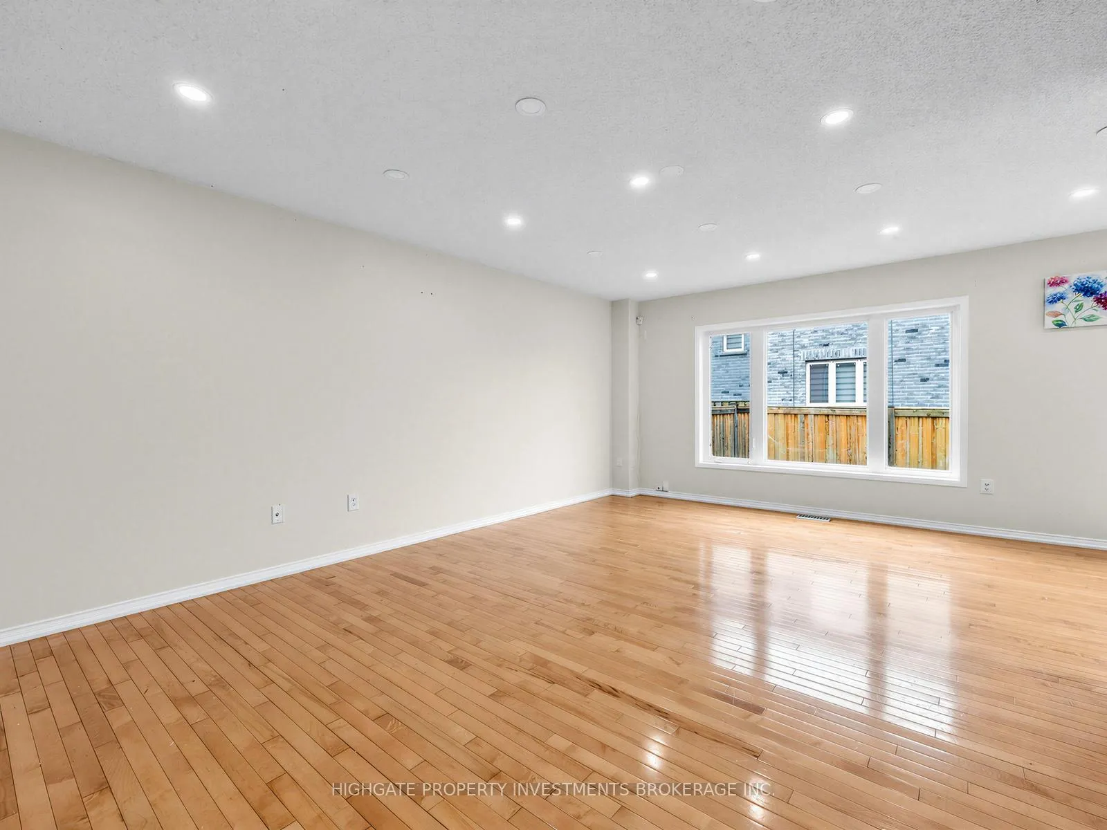 Photo 5 of 9 Barnham Street, Ajax, Northeast Ajax — HOMEH
