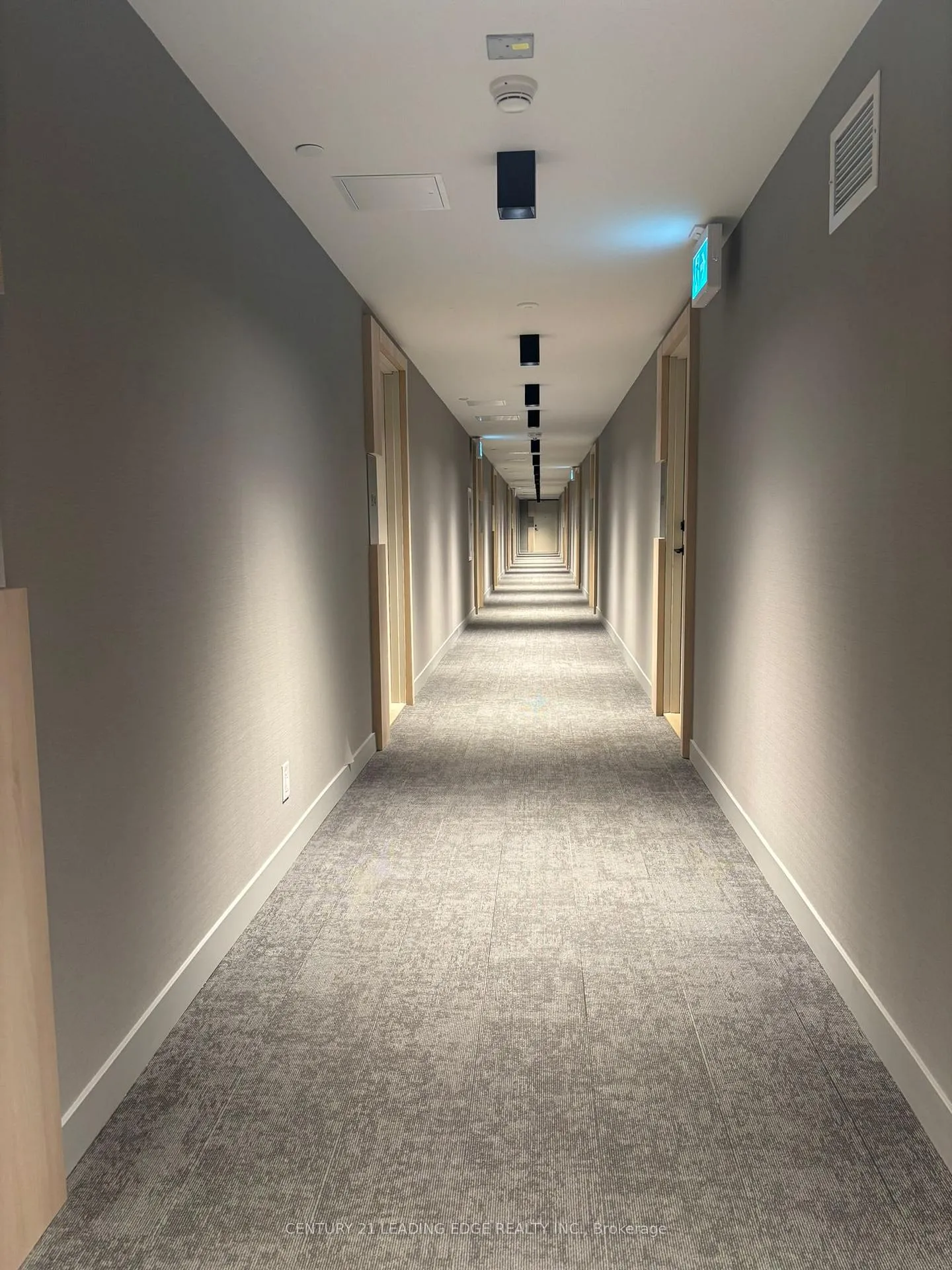 Photo 5 of Unit 830, 1050 Eastern Avenue, Toronto, The Beaches — HOMEH