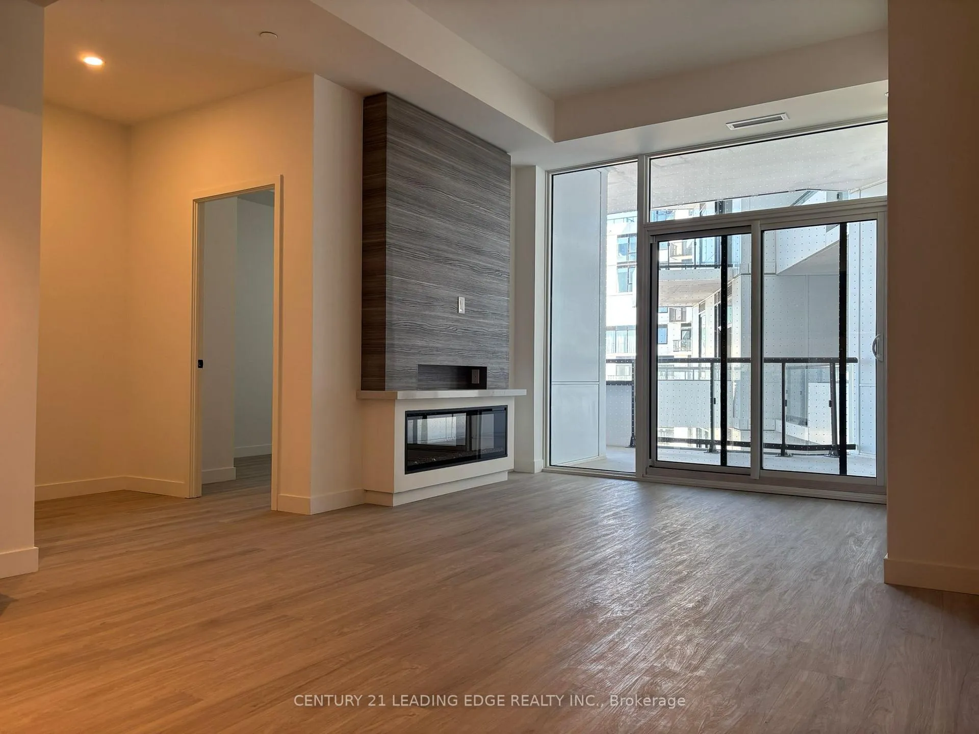 Photo 7 of Unit 830, 1050 Eastern Avenue, Toronto, The Beaches — HOMEH