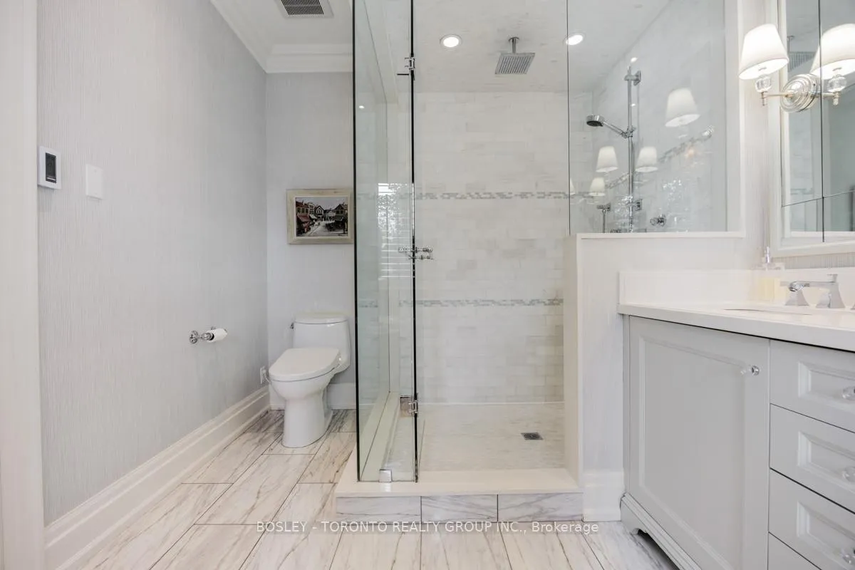 Photo 25 of 39 Camberwell Road, Toronto, Humewood-Cedarvale — HOMEH