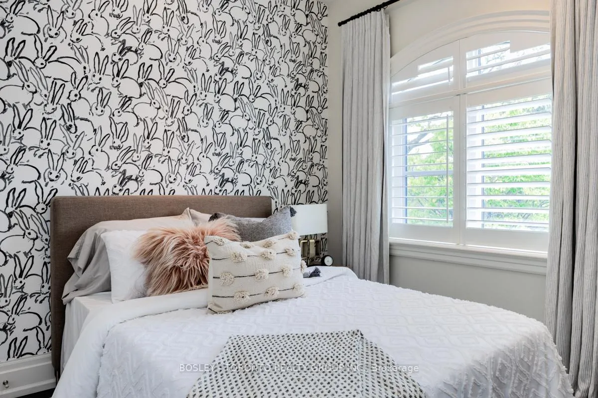 Photo 31 of 39 Camberwell Road, Toronto, Humewood-Cedarvale — HOMEH