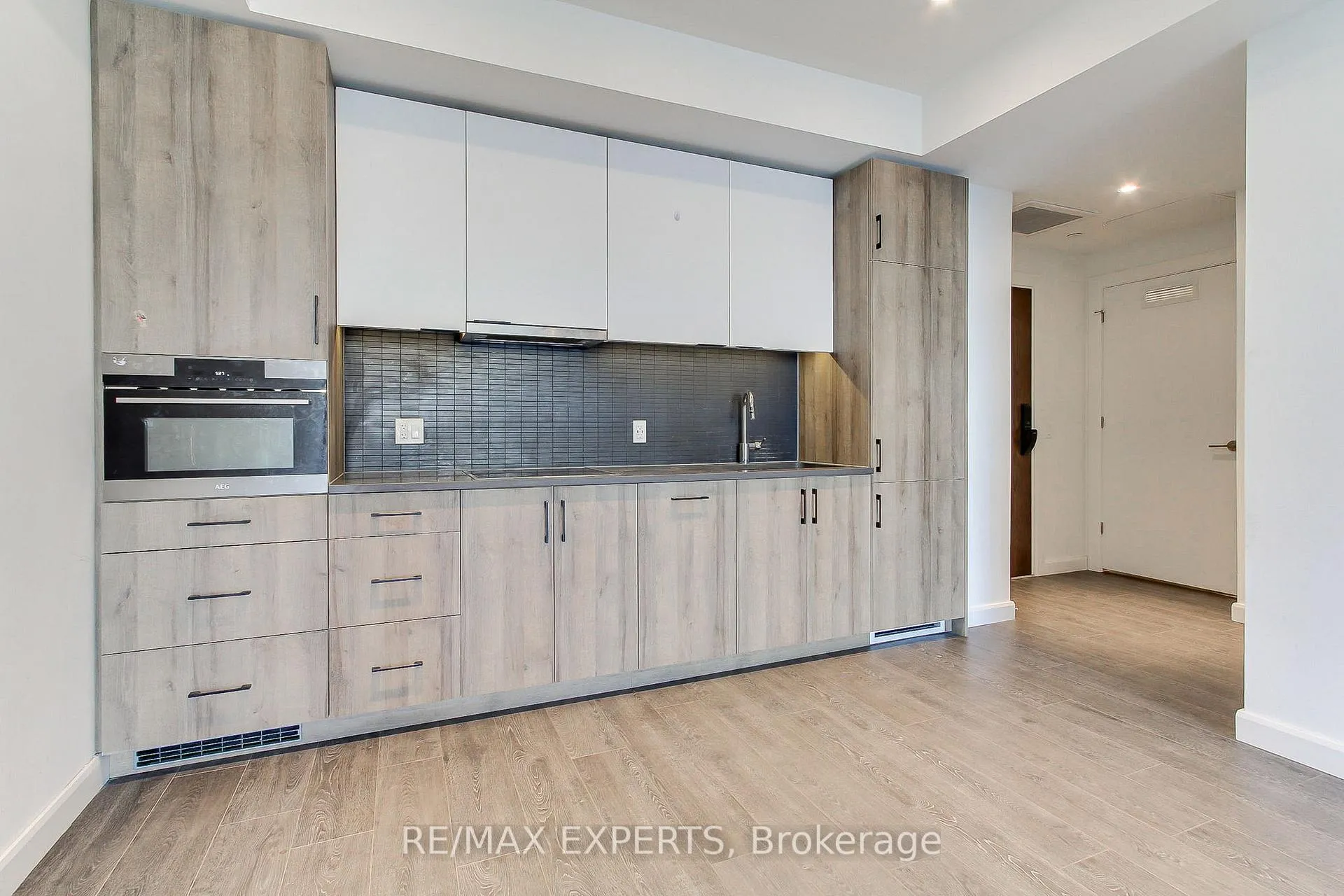 Photo 11 of Unit 103, 741 King Street, Kitchener — HOMEH