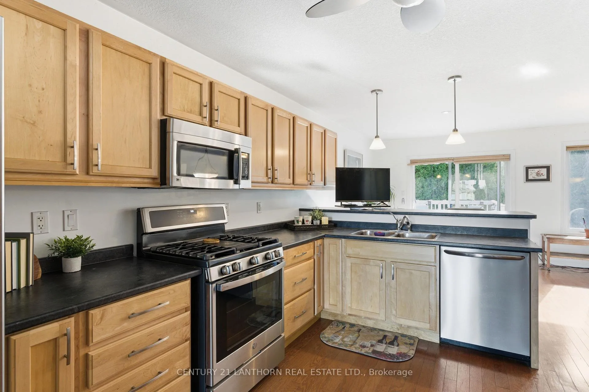 Photo 13 of 167 Nicholas Street, Quinte West, Murray Ward — HOMEH