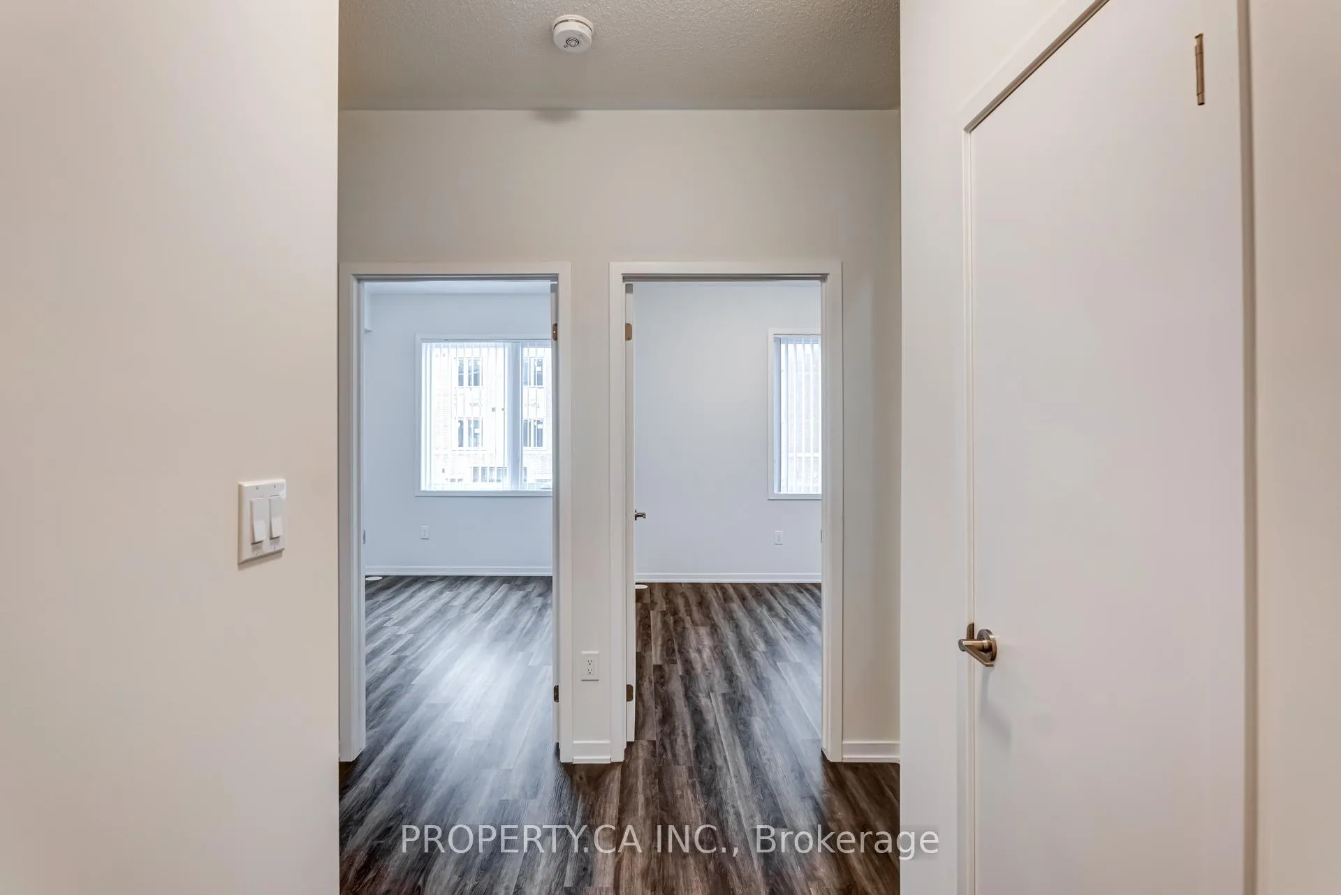 Photo 13 of Unit TH377, 80 Honeycrisp Crescent, Vaughan, Vaughan Corporate Centre — HOMEH