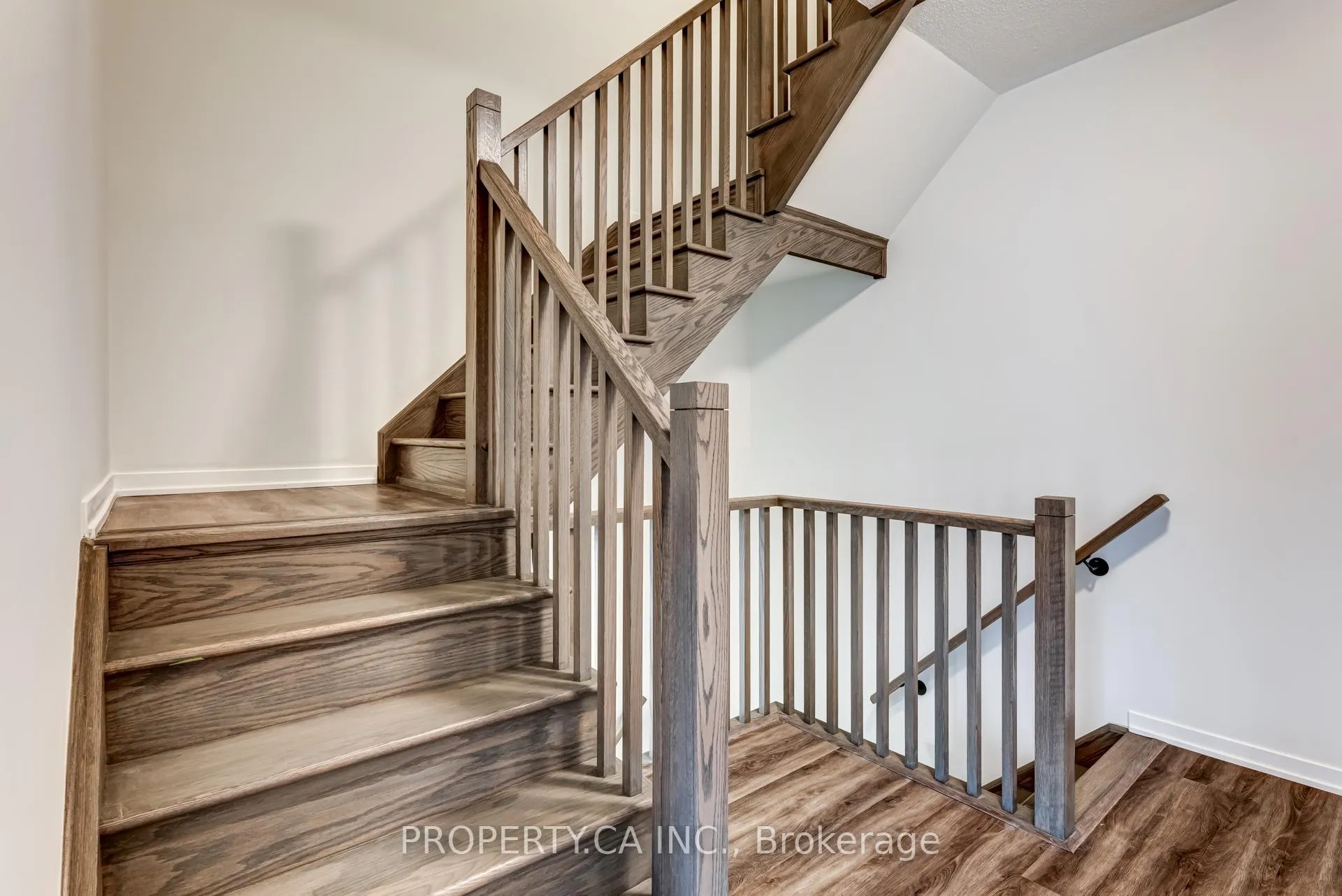 Photo 23 of Unit TH377, 80 Honeycrisp Crescent, Vaughan, Vaughan Corporate Centre — HOMEH